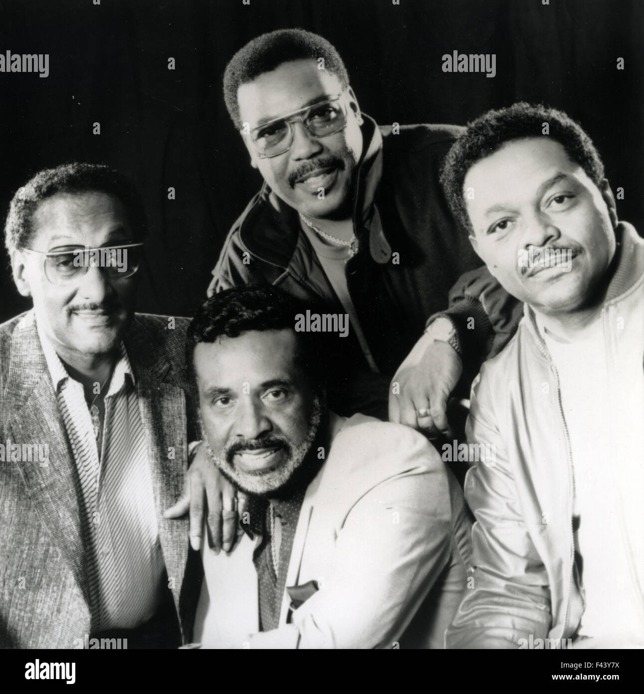 THE FOUR TOPS Promotional photo of US vocal group about 1966. Clockwise  from top: Lawrence Payton, Robbie Benson, Levi Stubbs, Abdul Fakir Stock  Photo - Alamy