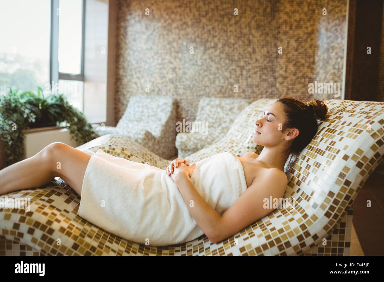 Therapy woman lying down hi-res stock photography and images - Alamy