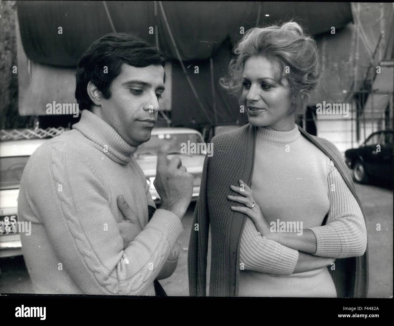 Senta Berger, Catherine Spaak and Enrico Motesano, three personages in search of divorce. 09th Jan, 1962. The film ''The Curse of Divorce'' dicted by Marcello Fondato examins the real law of the divorce in Italy. The three actors are playing the roles in a girandole of comic situations. Photo shows Enroco Montesano and Catherin Spaal, his wife in the film. © Keystone Pictures USA/ZUMAPRESS.com/Alamy Live News Stock Photo