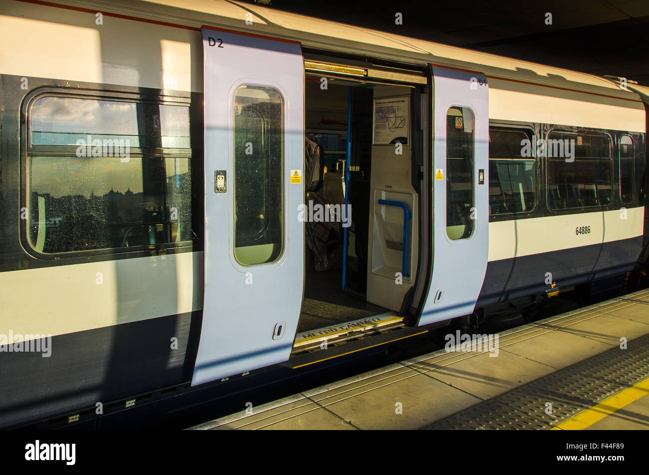 Open doors on a South Eastern commuter service at Blackfriars station. Stock Photo