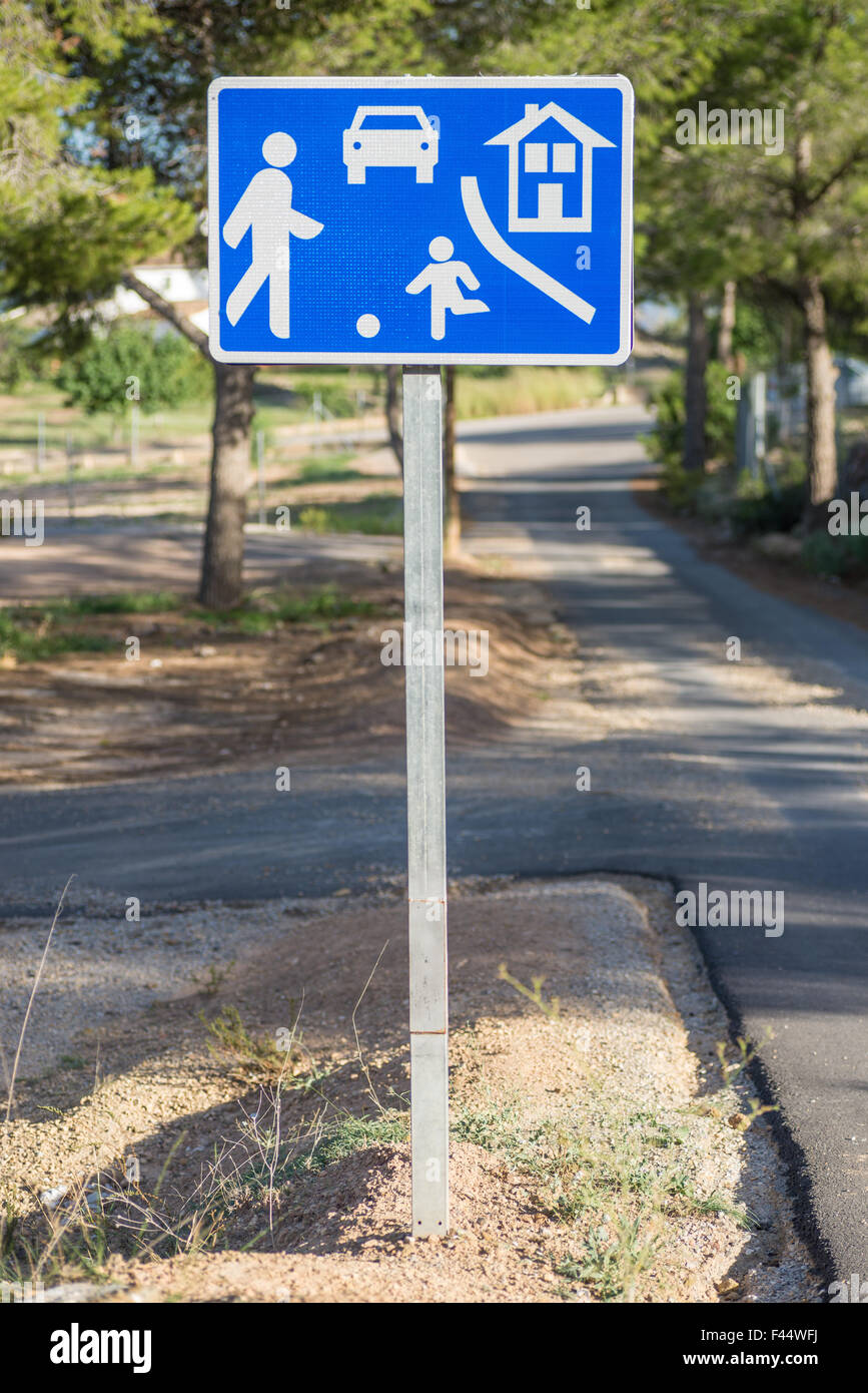 Children playing sign speed limit hi-res stock photography and images ...