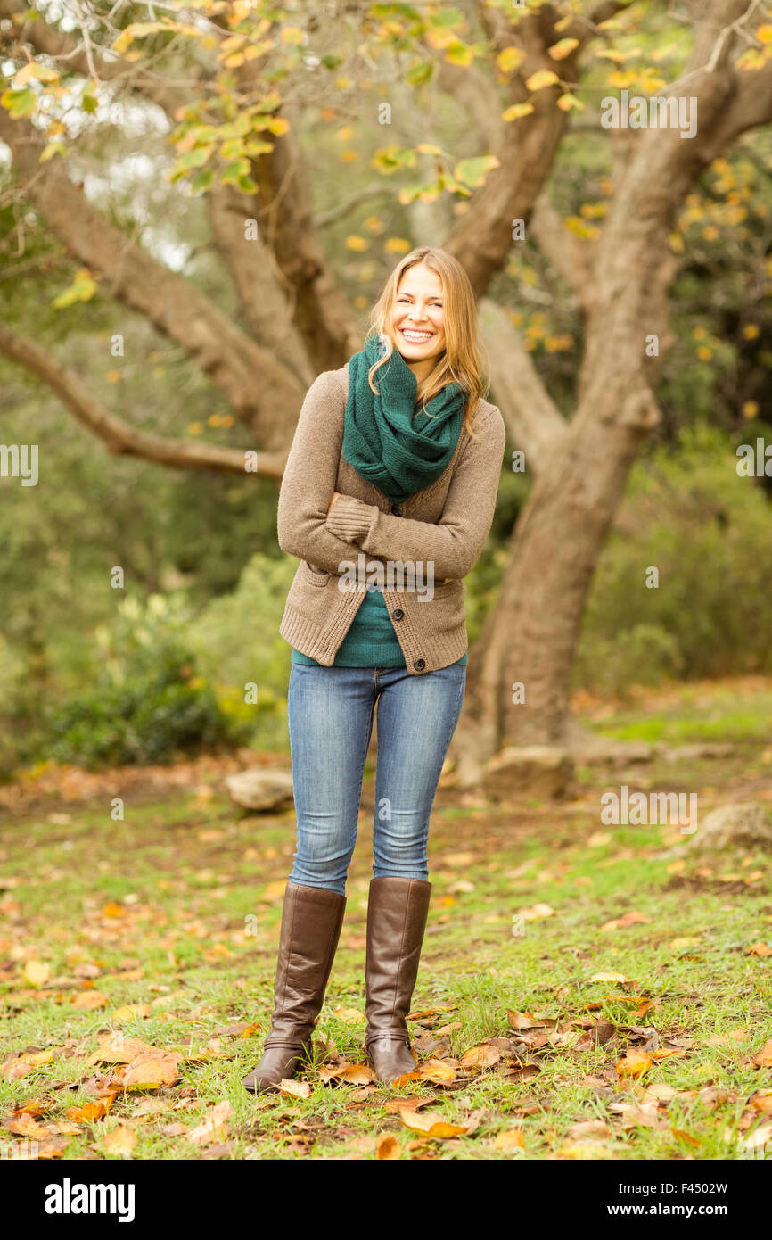 Woman arms crossed hi-res stock photography and images - Alamy
