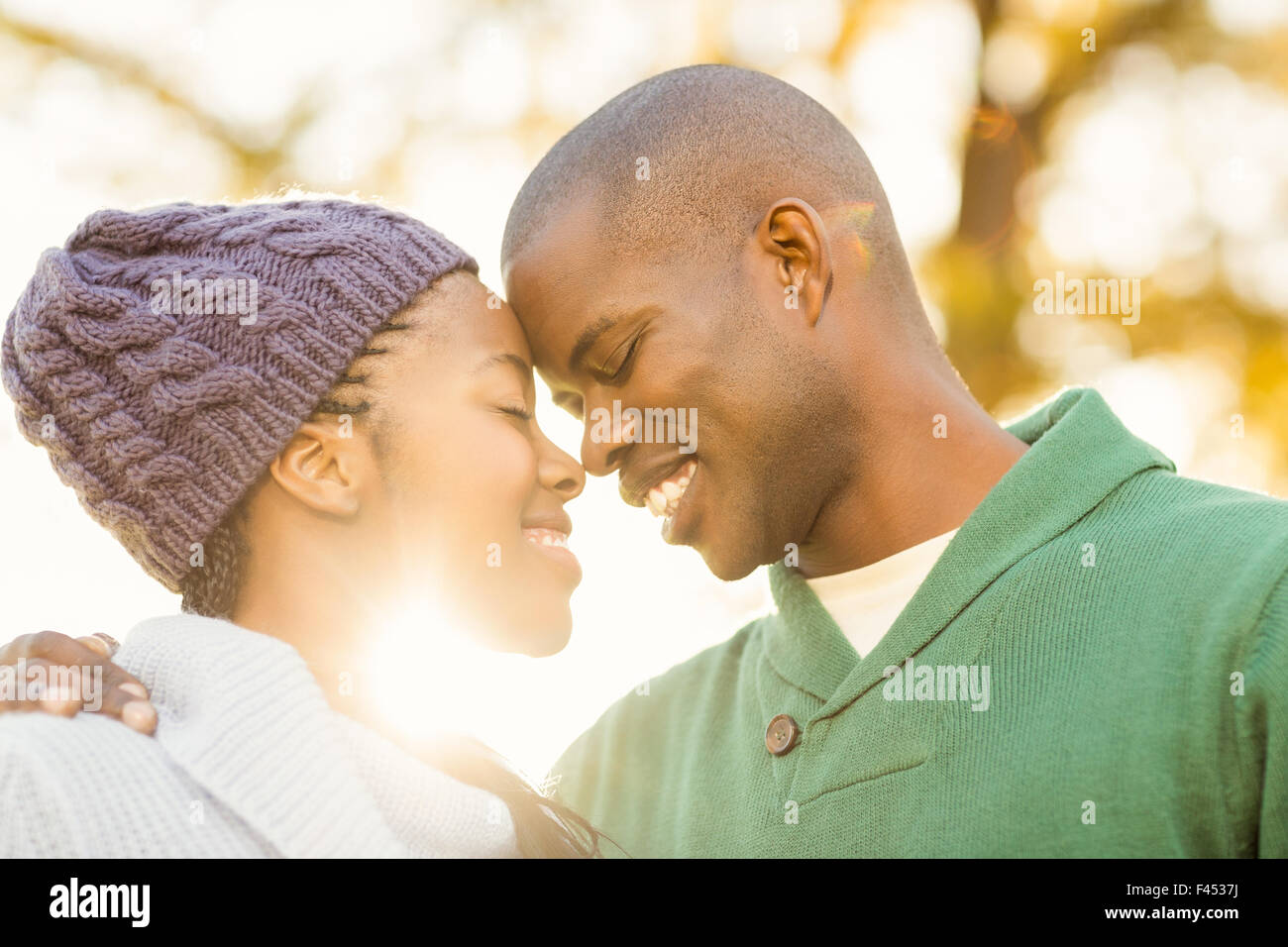 Portrait smile black couple hi-res stock photography and images - Alamy
