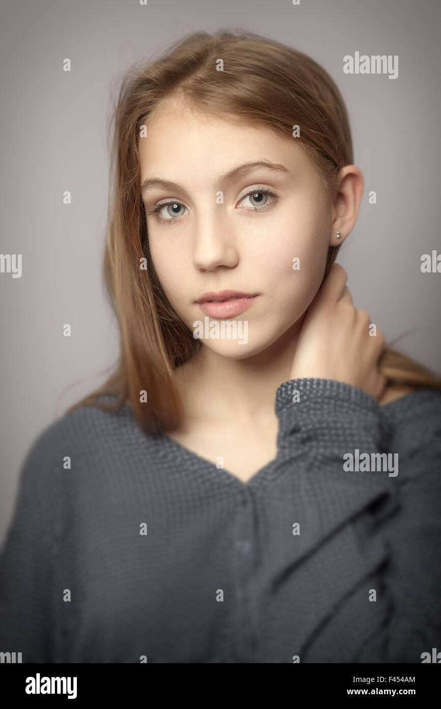 Teenage girl face clean hi-res stock photography and images - Alamy