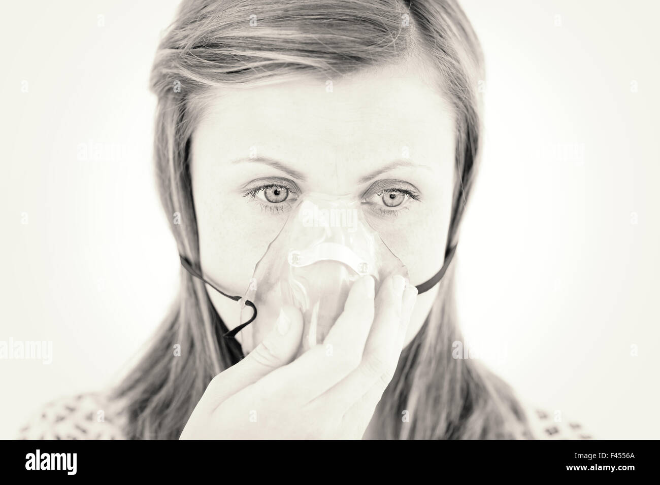 Anesthesia mask woman hi-res stock photography and images - Alamy