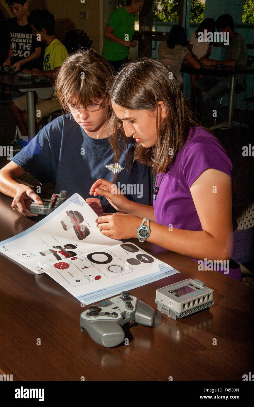 Assembly diagram hi-res stock photography and images - Alamy