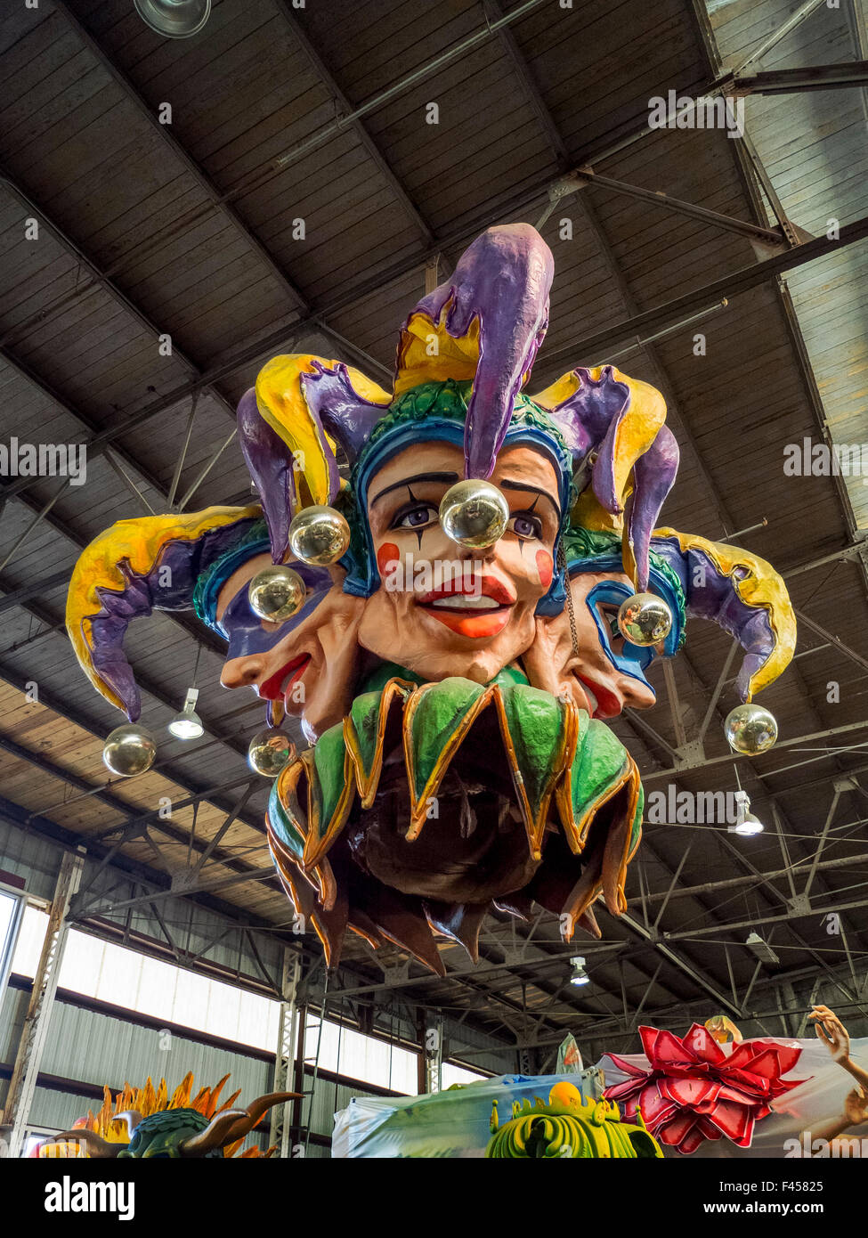 mardi gras warehouse new orleans