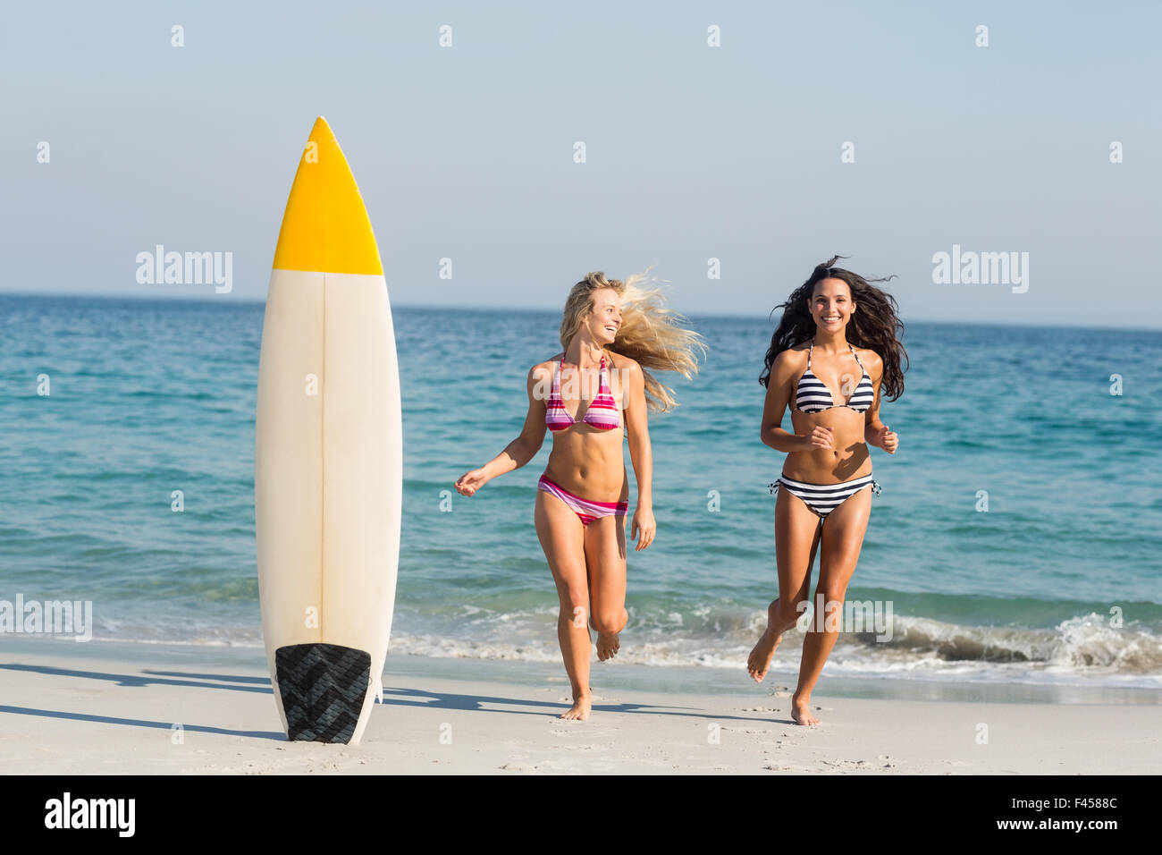Young woman in bikini at the beach hi-res stock photography and images -  Page 47 - Alamy