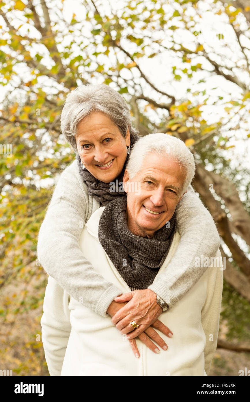 Senior couple in the park Stock Photo - Alamy