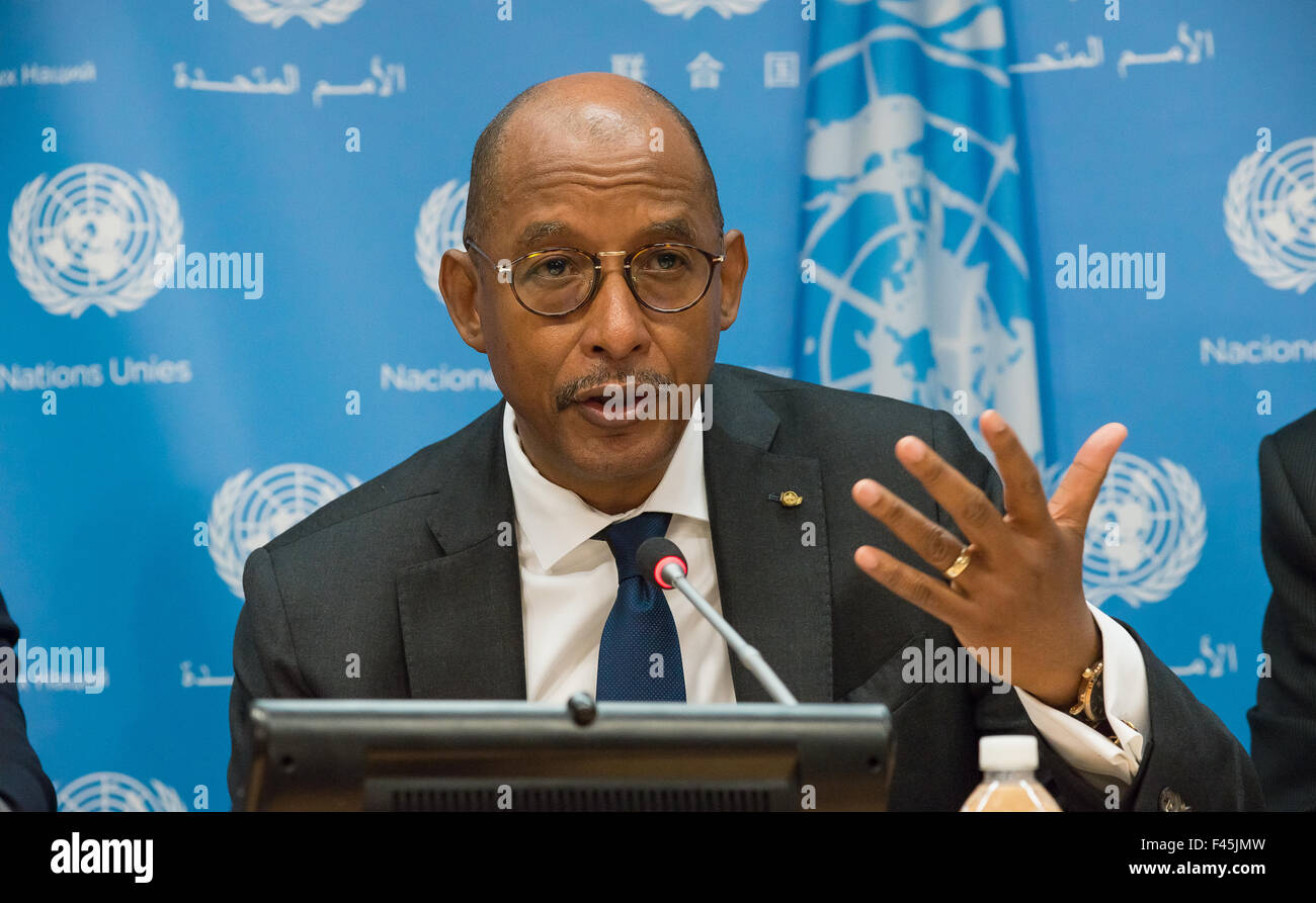 New York, United States. 14th Oct, 2015. Ibrahim Assane Mayaki addresses the press. The Office for the Special Adviser on Africa (OSAA) held a press conference at the United Nations on the occasion of Africa Week 2015 (October 12-16) to discuss ongoing initiatives integral to 'Agenda 2063,' a fifty-year plan for radical economic and social development in the African nations. Credit:  Albin Lohr-Jones/Pacific Press/Alamy Live News Stock Photo