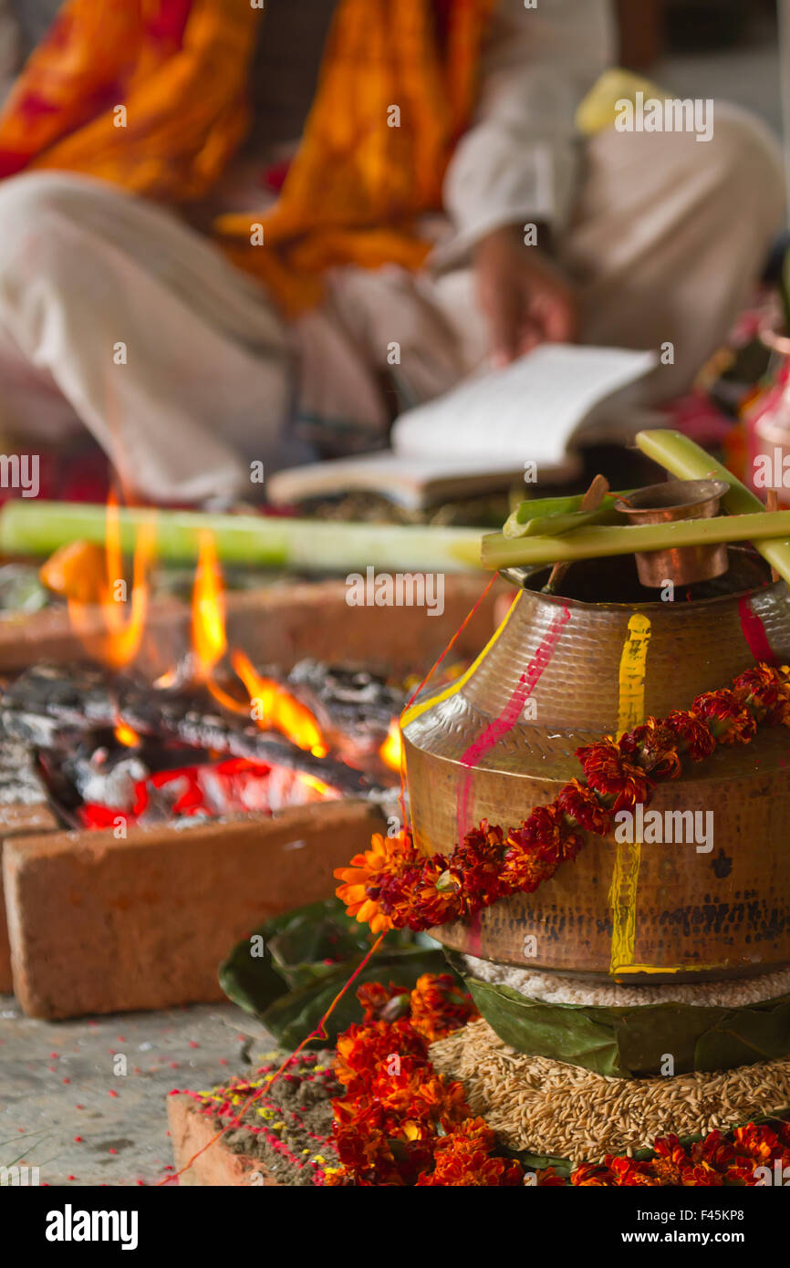 Brahman reading mantra during hindu nepali puja Stock Photo - Alamy