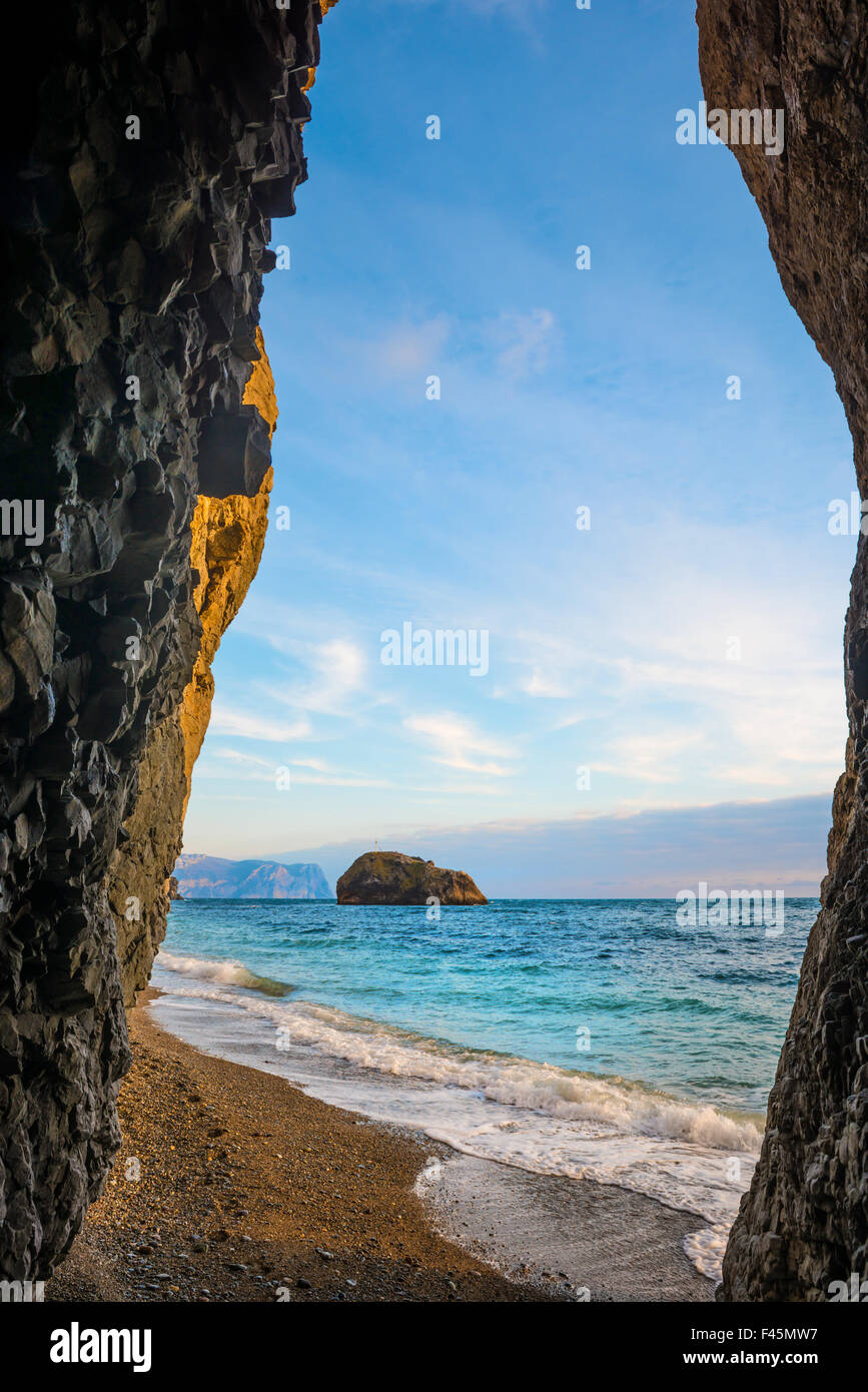 Tropical sea and rocks on the beach Stock Photo - Alamy