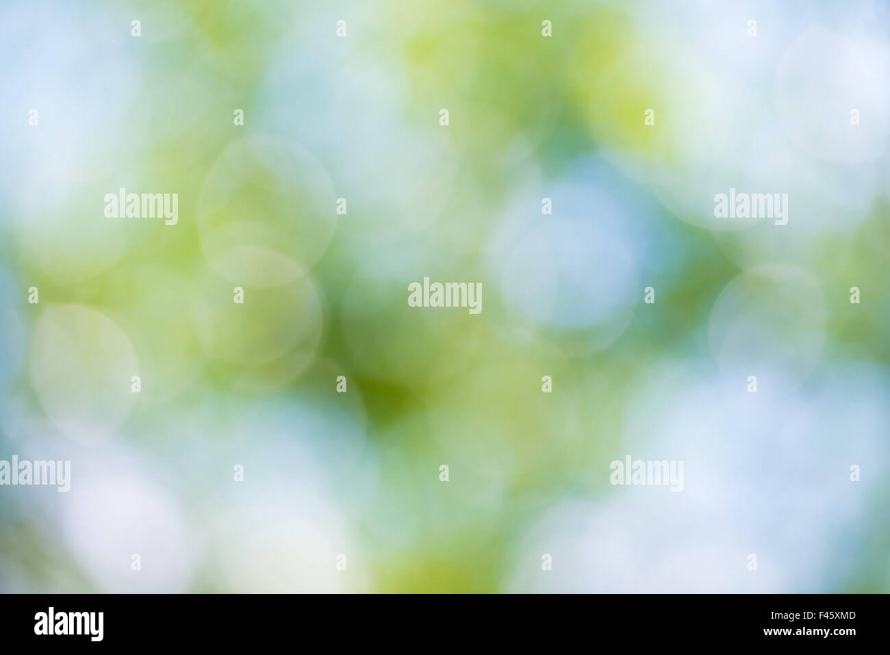 Abstract glowing green circle hi-res stock photography and images - Alamy