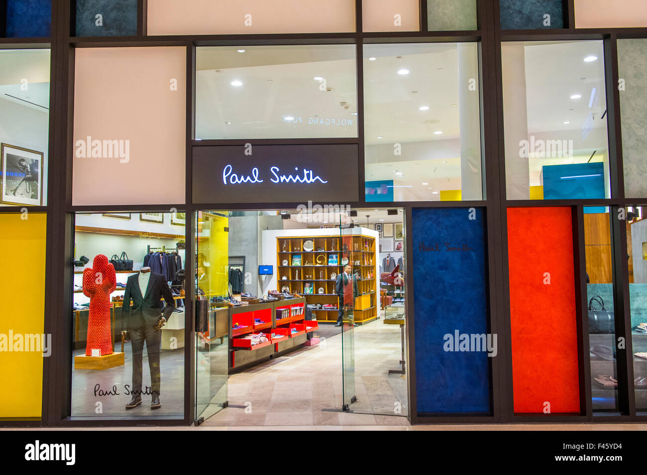 A Paul Smith store in Las Vegas strip Stock Photo - Alamy