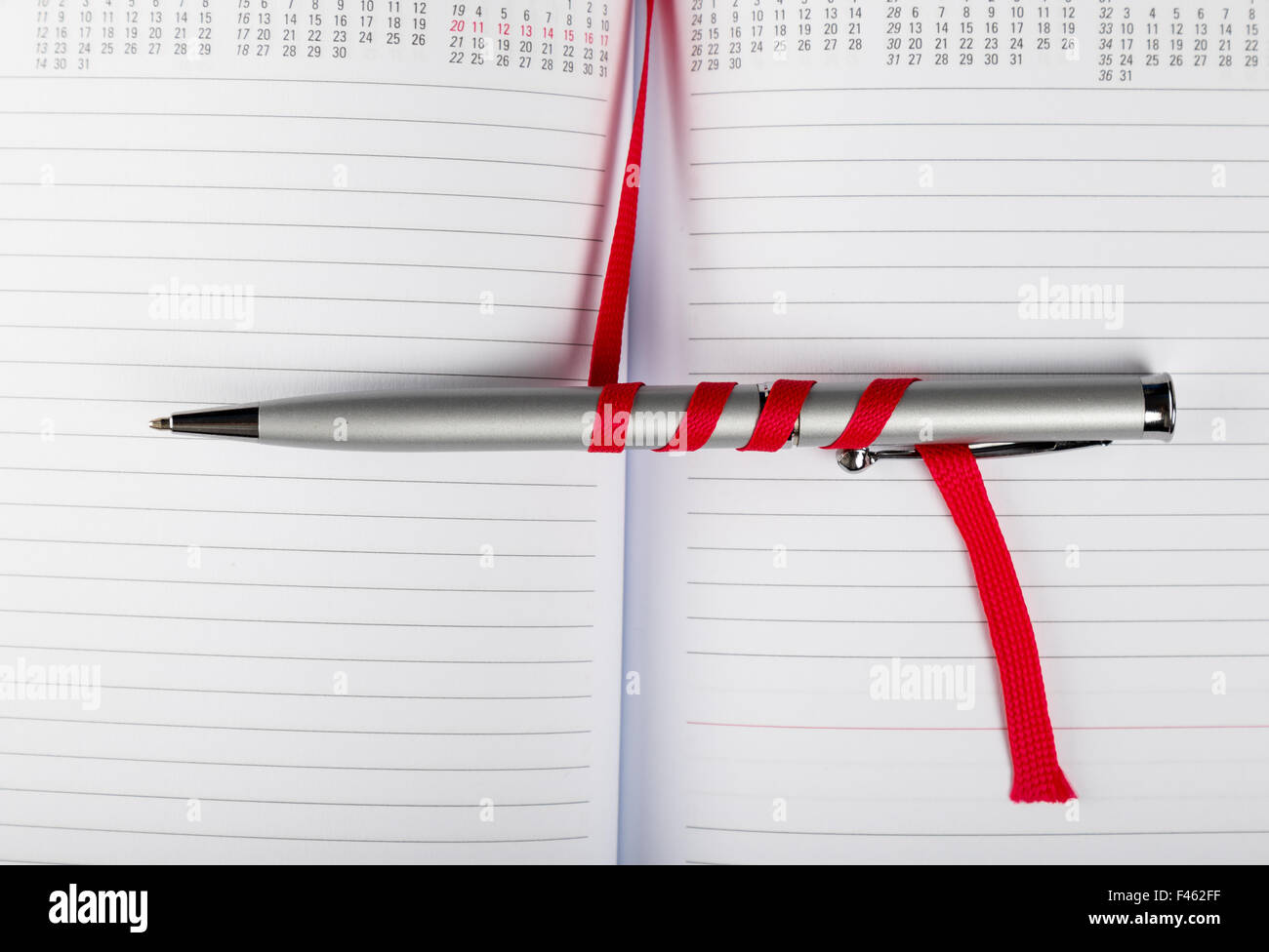 Pen on string hires stock photography and images Alamy