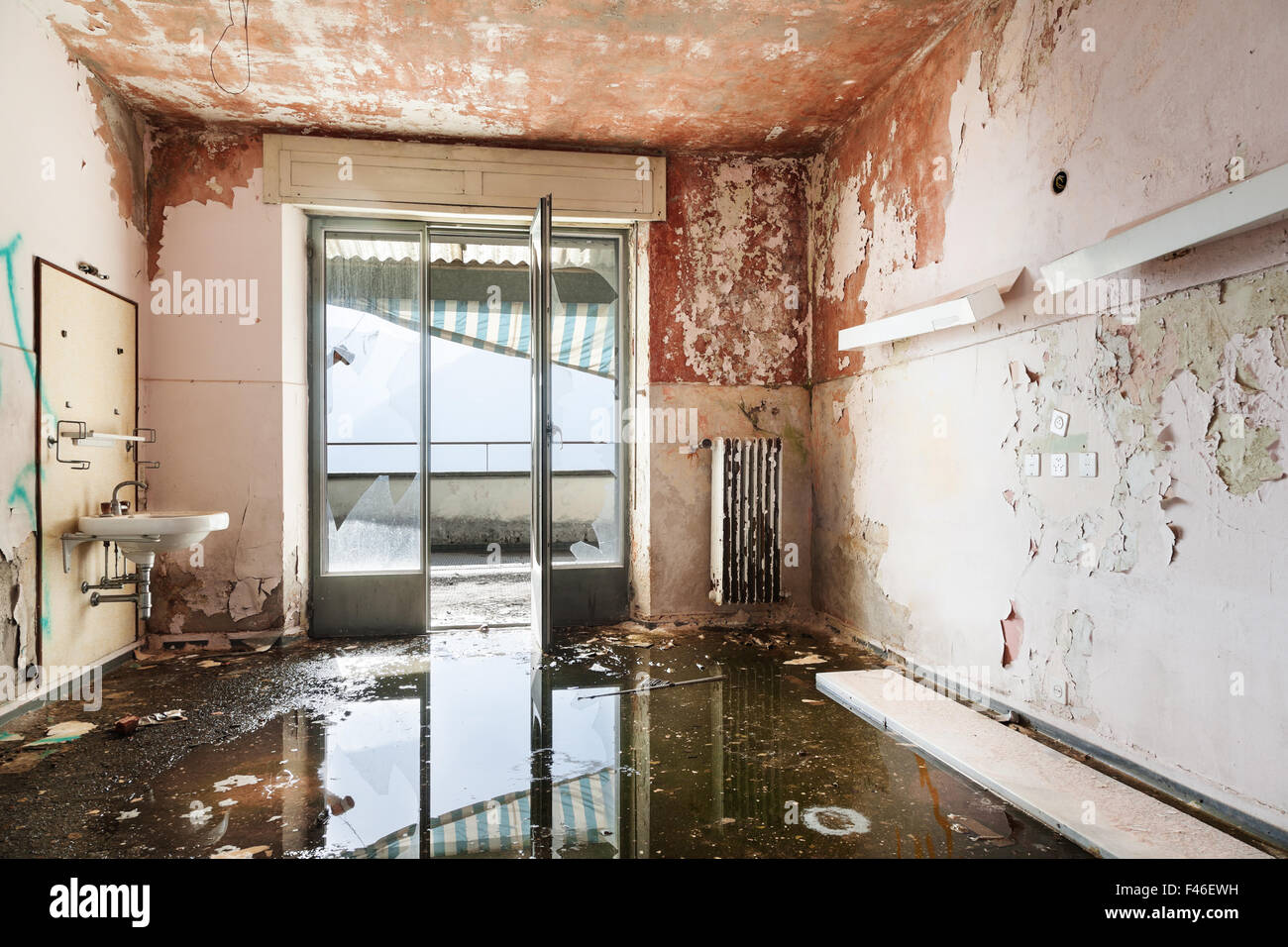old destroyed building, room with window Stock Photo - Alamy