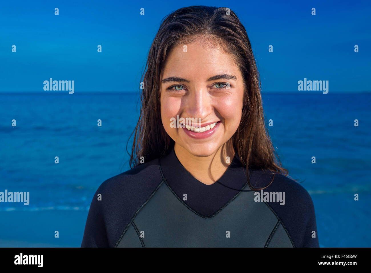 Wetsuit woman hi-res stock photography and images - Alamy