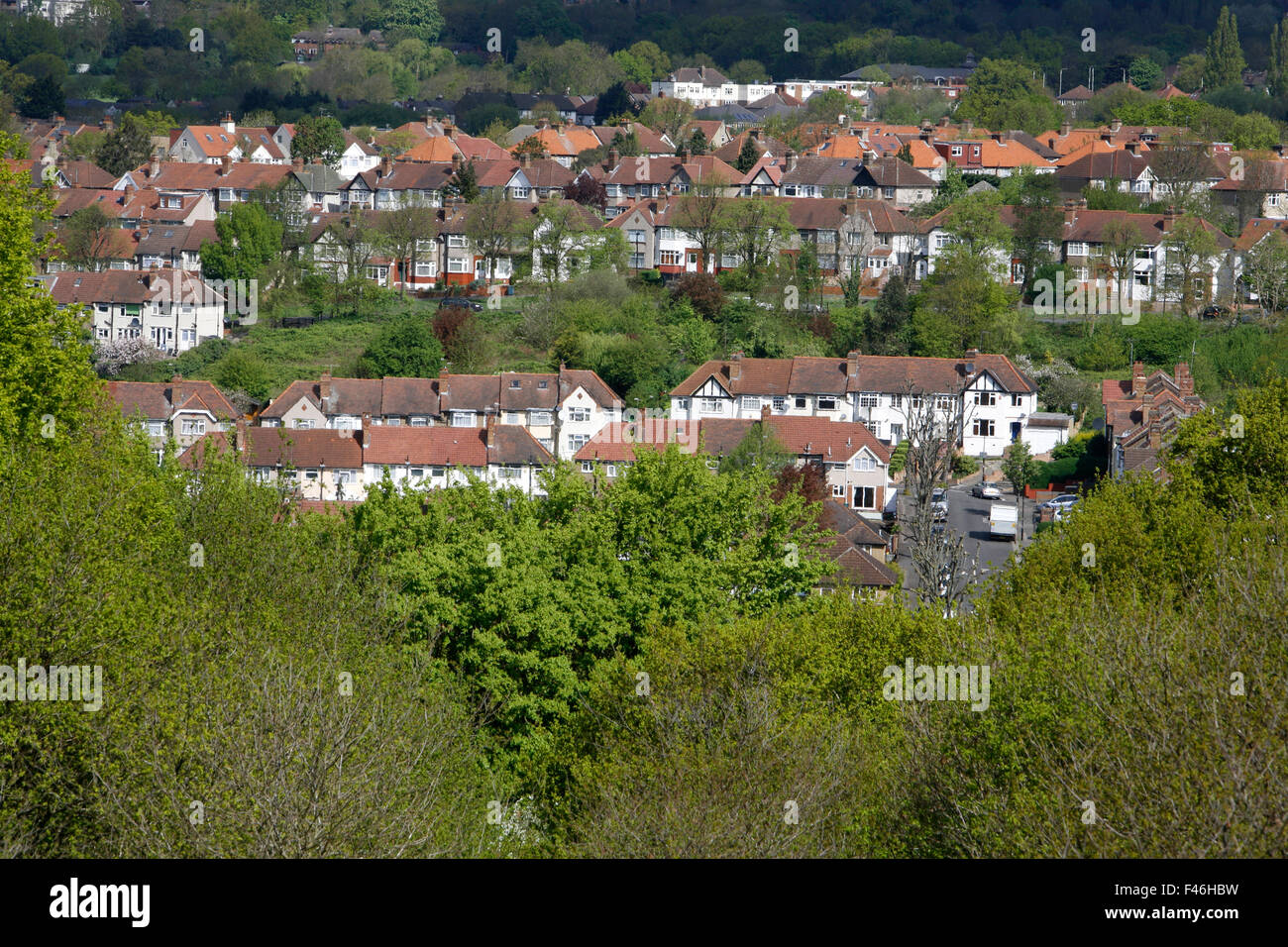 Suburban housing hires stock photography and images Alamy