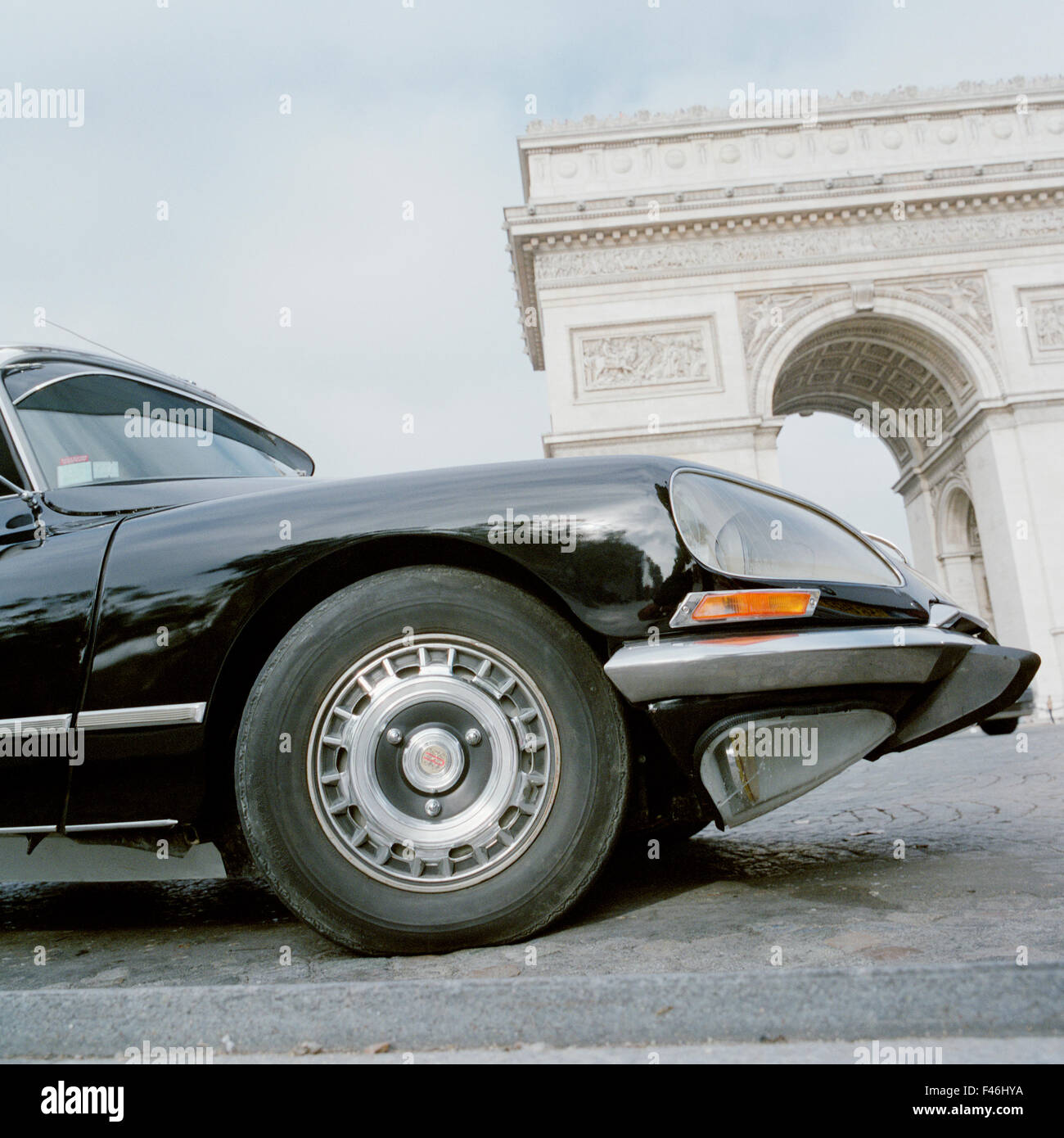 Citroen ds black hi-res stock photography and images - Alamy