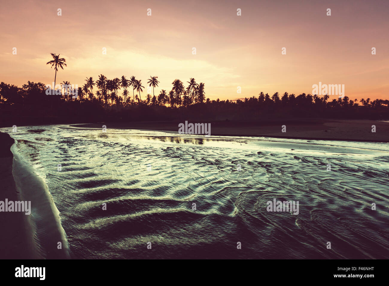 Tropical landscapes hi-res stock photography and images - Alamy