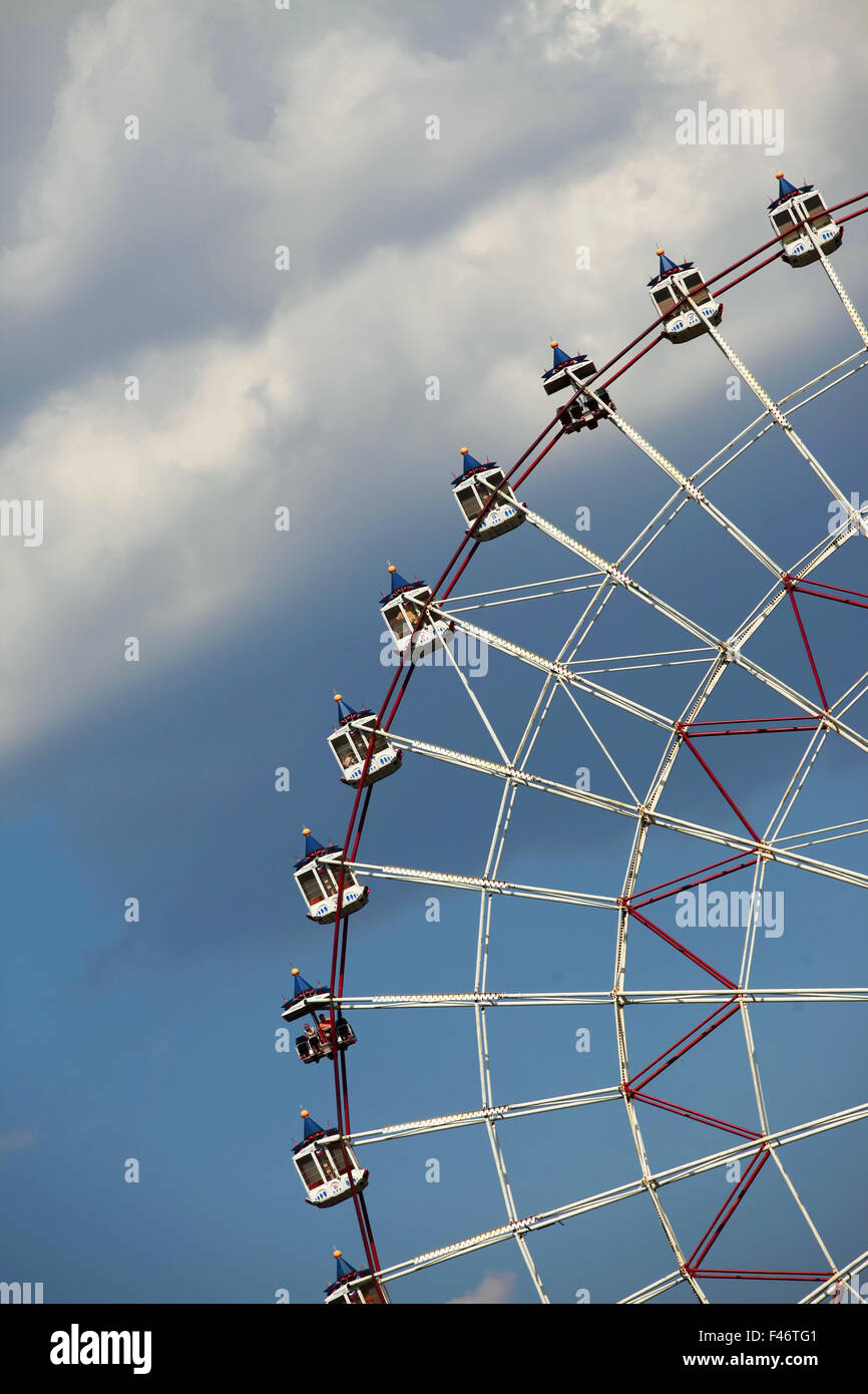 Wheel of a review Stock Photo Alamy