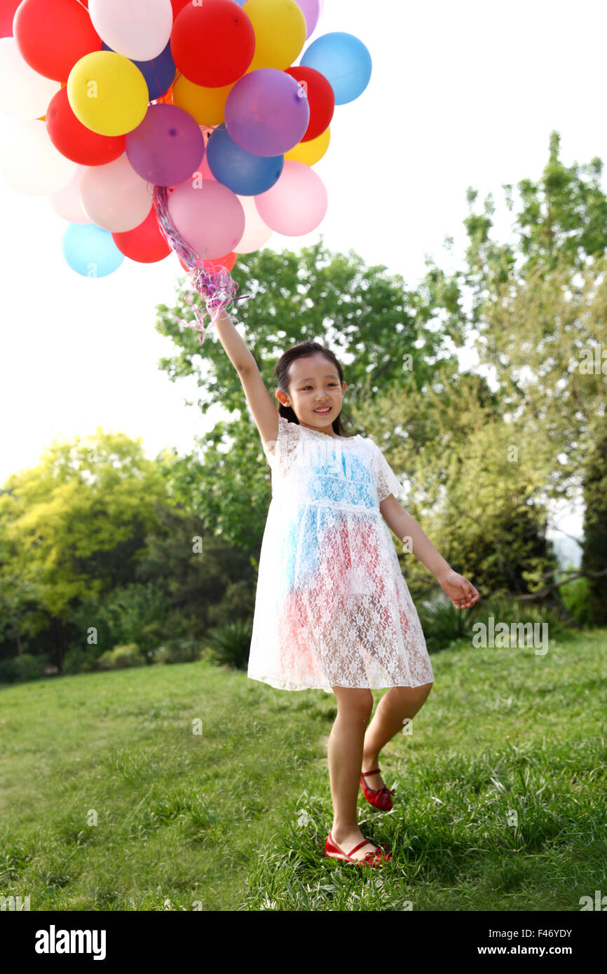 Balloons in motion hi-res stock photography and images - Alamy
