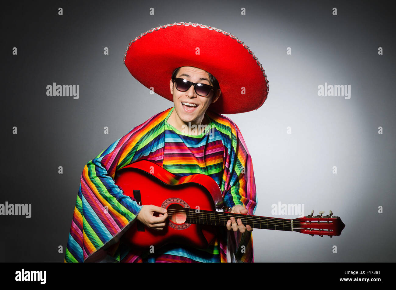 Man In Red Sombrero Playing Guitar Stock Photo Alamy Man In Red Sombrero Playing Guitar Stock Photo Alamy