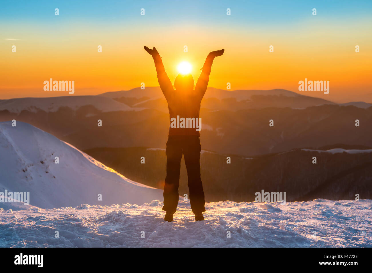 Woman on top of mountain hi-res stock photography and images - Alamy