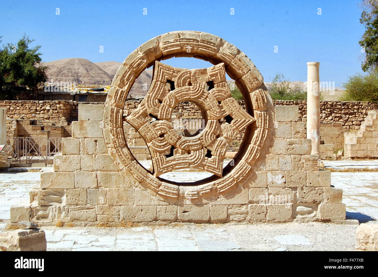 5820. Architectural decoration from Hisham’s palace near Jericho built in the 8th. C.AD by the Unaid Halif as his winter Palace. Stock Photo