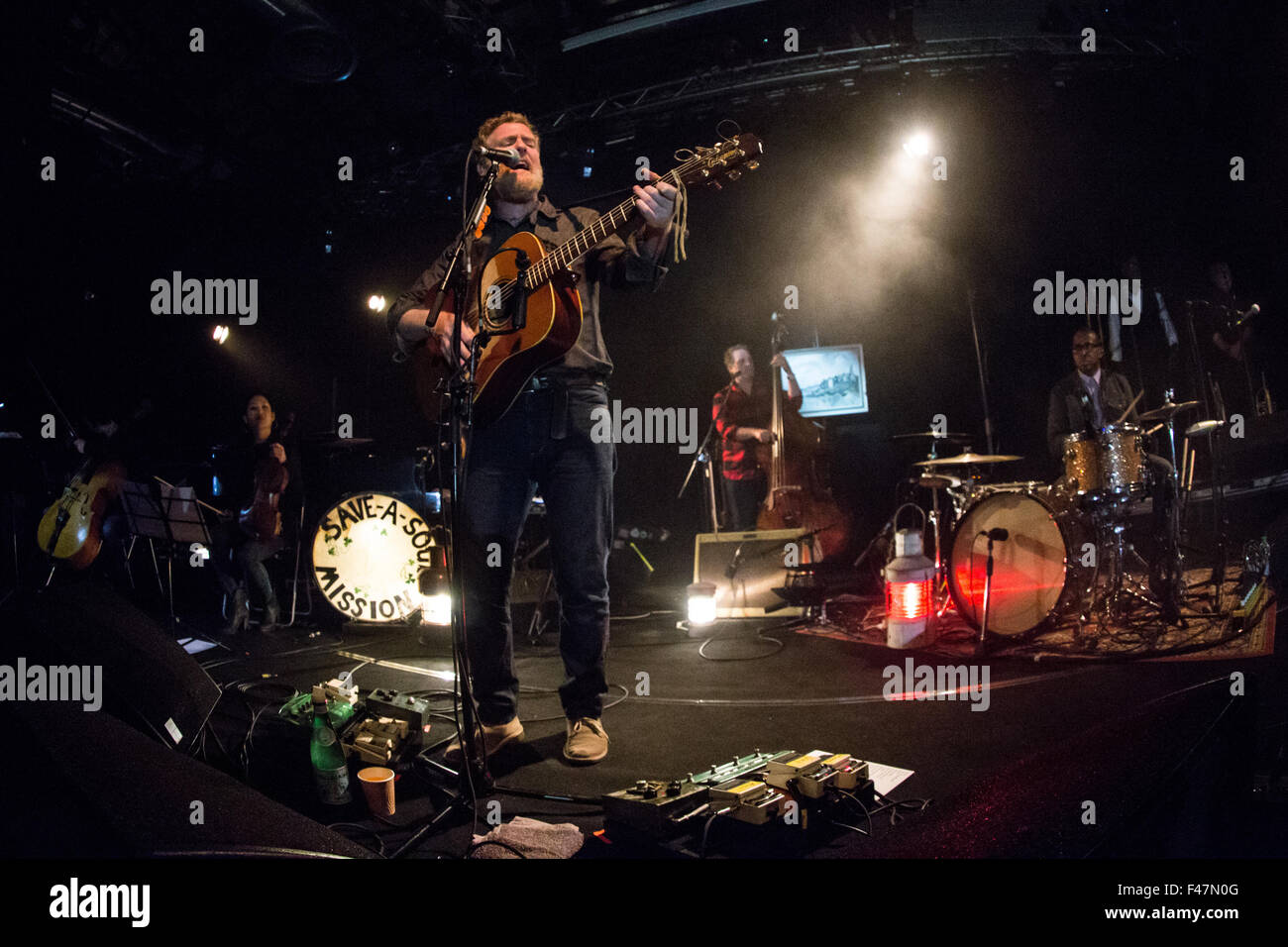 Milan Italy. 14th October 2015. The Irish singer-songwriter and actor GLEN HANSARD performs live on stage at the Alcatraz during the 'Didn't He Ramble Tour' Stock Photo