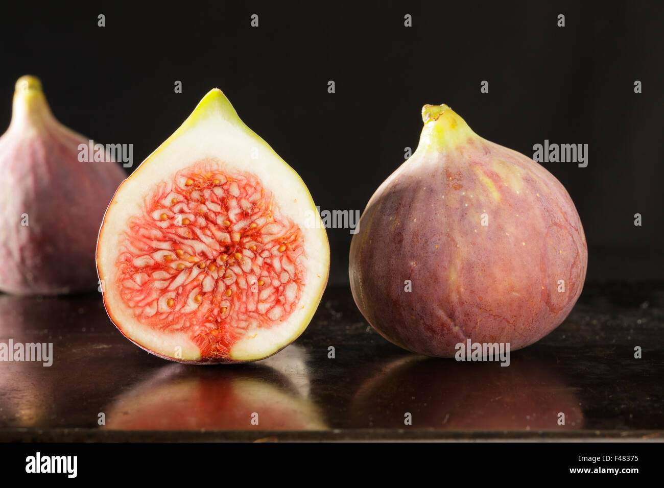 Fresh figs hires stock photography and images Alamy