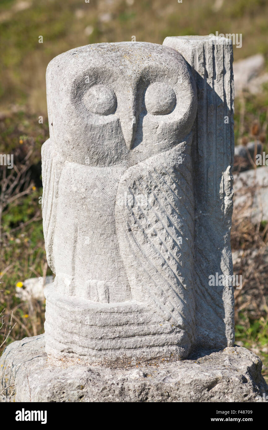 Owl stone sculpture at Tout Quarry sculpture park, Isle of Portland, Dorset UK in October Stock
