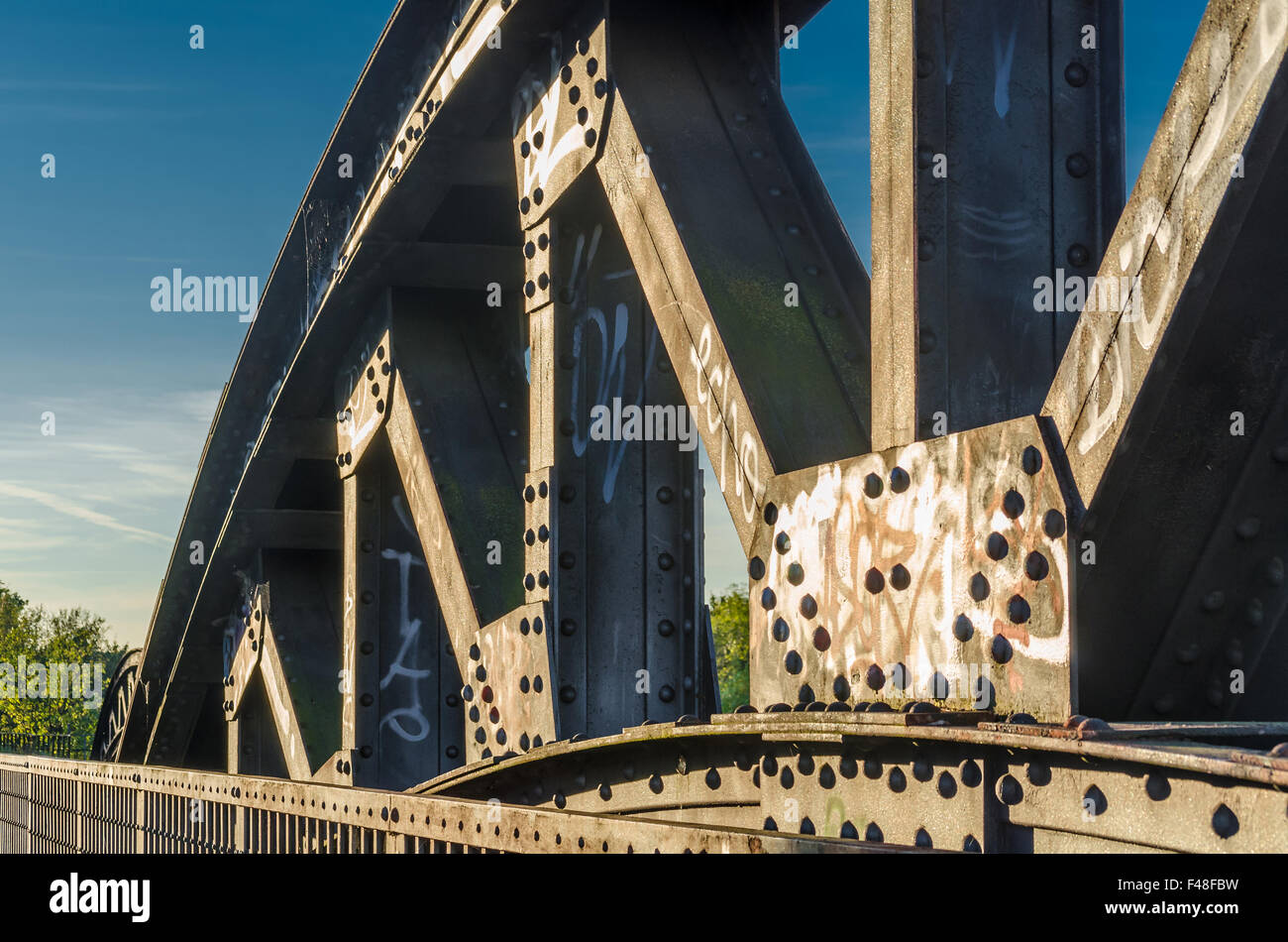 Riveted steel beam steel bridge hi-res stock photography and images - Alamy