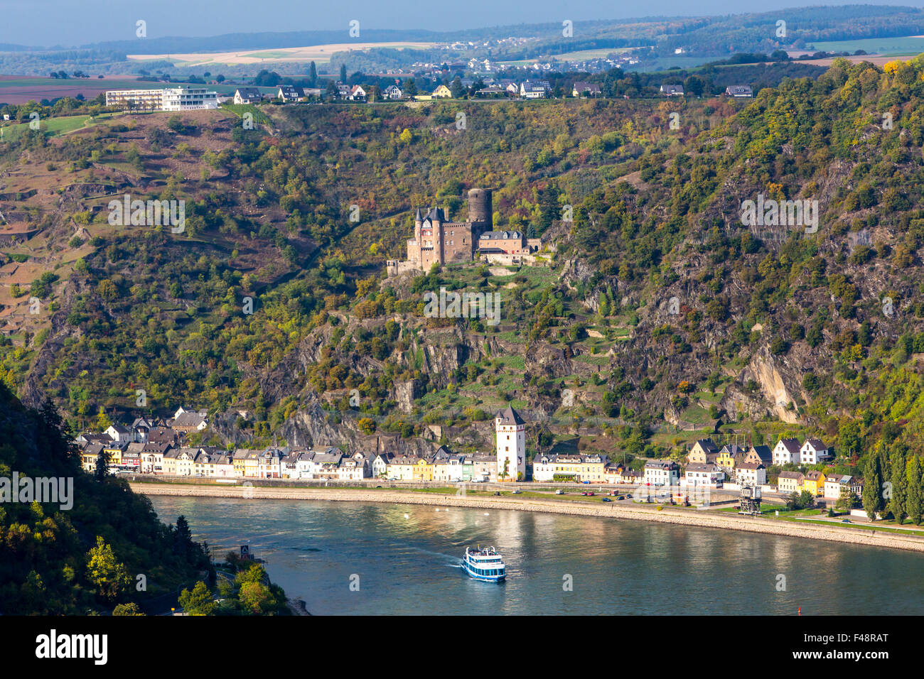 Burg Katz castle, above St. Goarshausen, Rheingau, the UNESCO World Heritage site, Upper Middle Rhine Valley Stock Photo