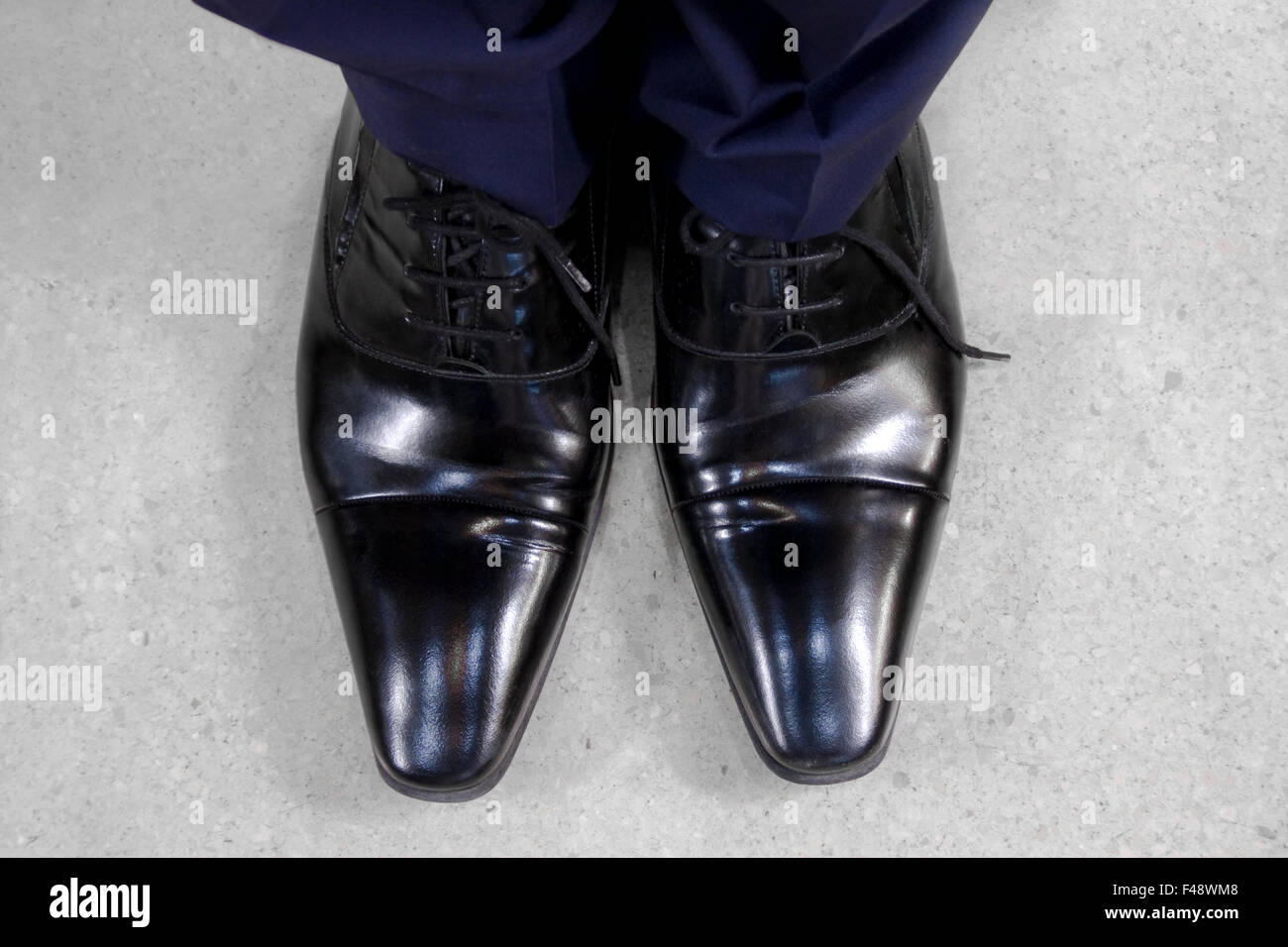 pointed tip shoes