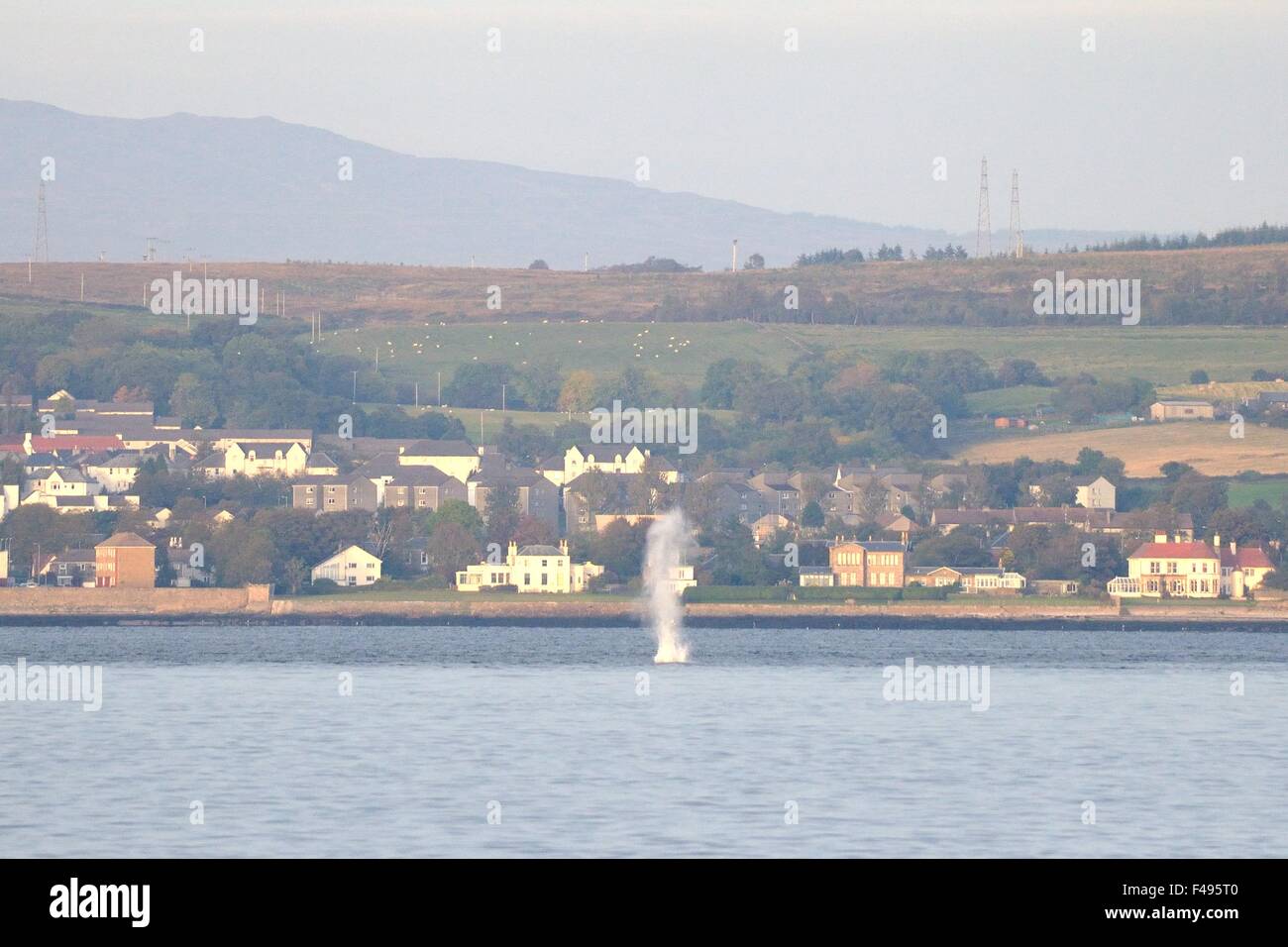 River Clyde, Gourock, Scotland, UK. 15th October 2015. Royal Navy bomb disposal unit detonates wartime mine. The Royal Navy bomb disposal unit towed the world war 2 mine, which was found close to the Gourock shoreline, to safety before divers set an explosive charge to destroy and render the mine safe. Alamy Live News Stock Photo