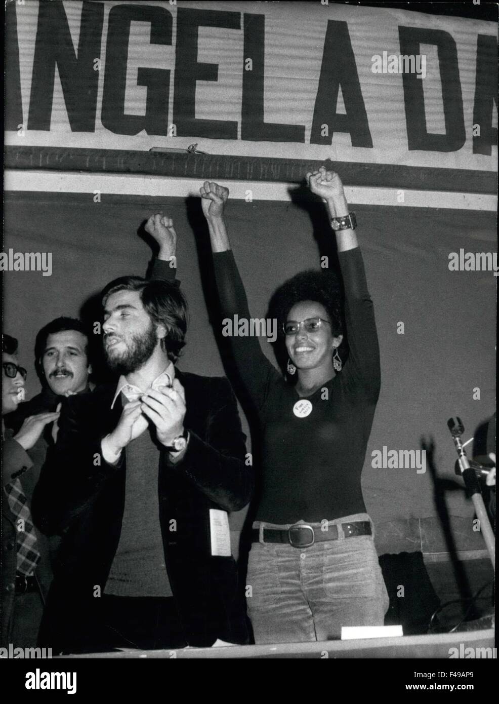 1973 Angela Davis sister, Fanny, is in home to promote and increase