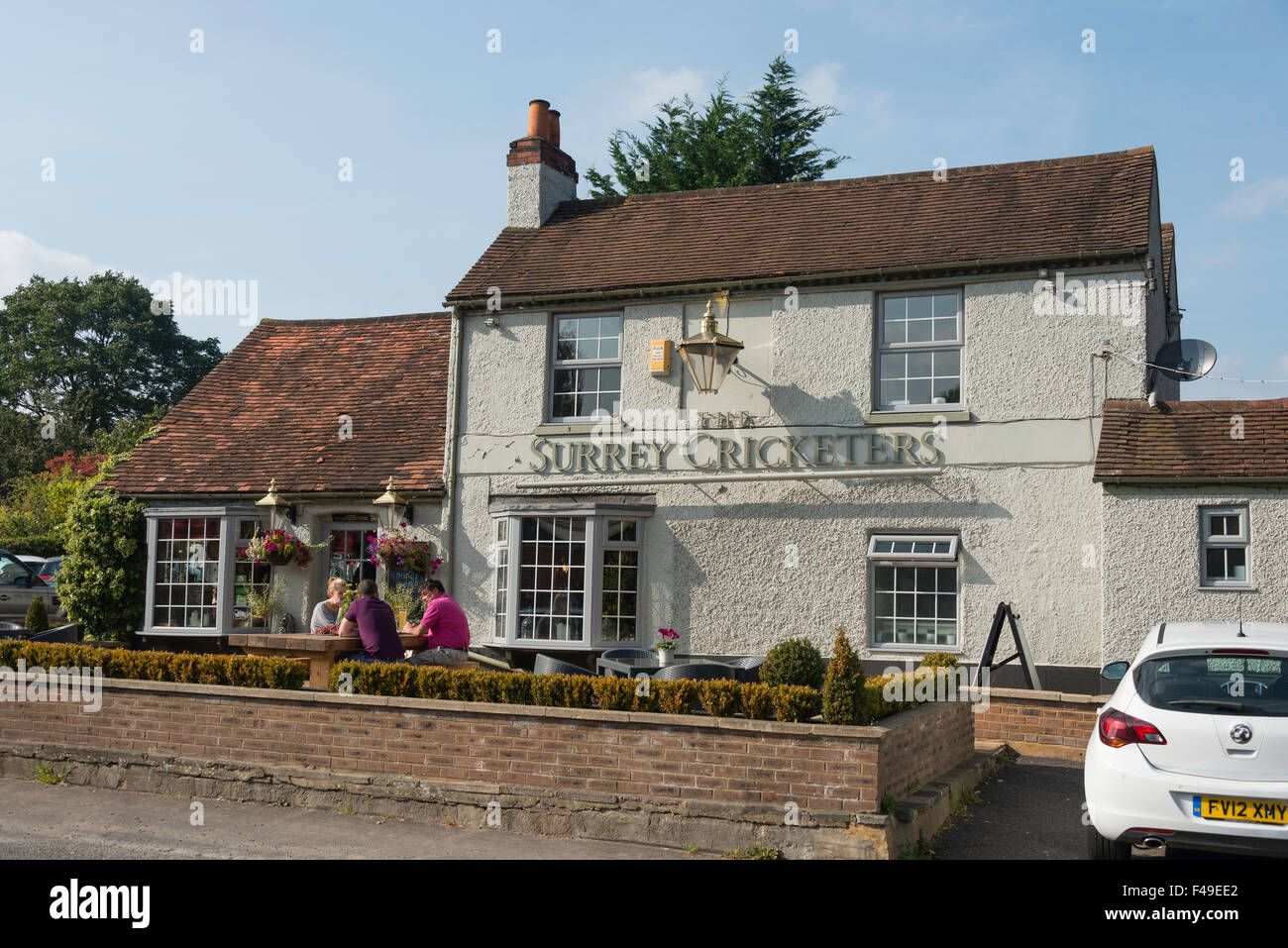 The Surrey Cricketers Pub, Chertsey Road, Windlesham, Surrey, England, United Kingdom Stock Photo