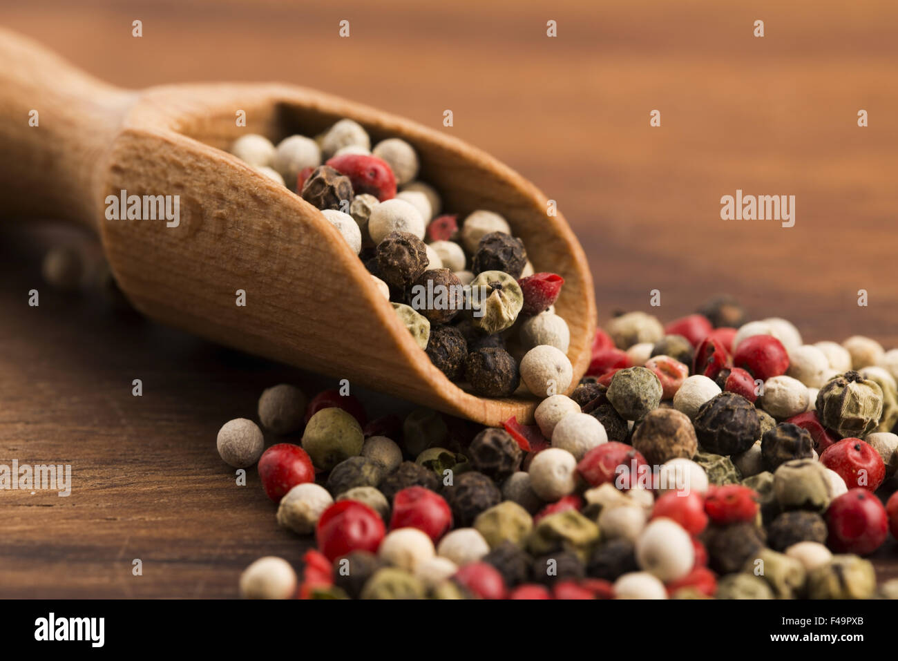 Mixed green, red, white and black peppercorns Stock Photo Alamy