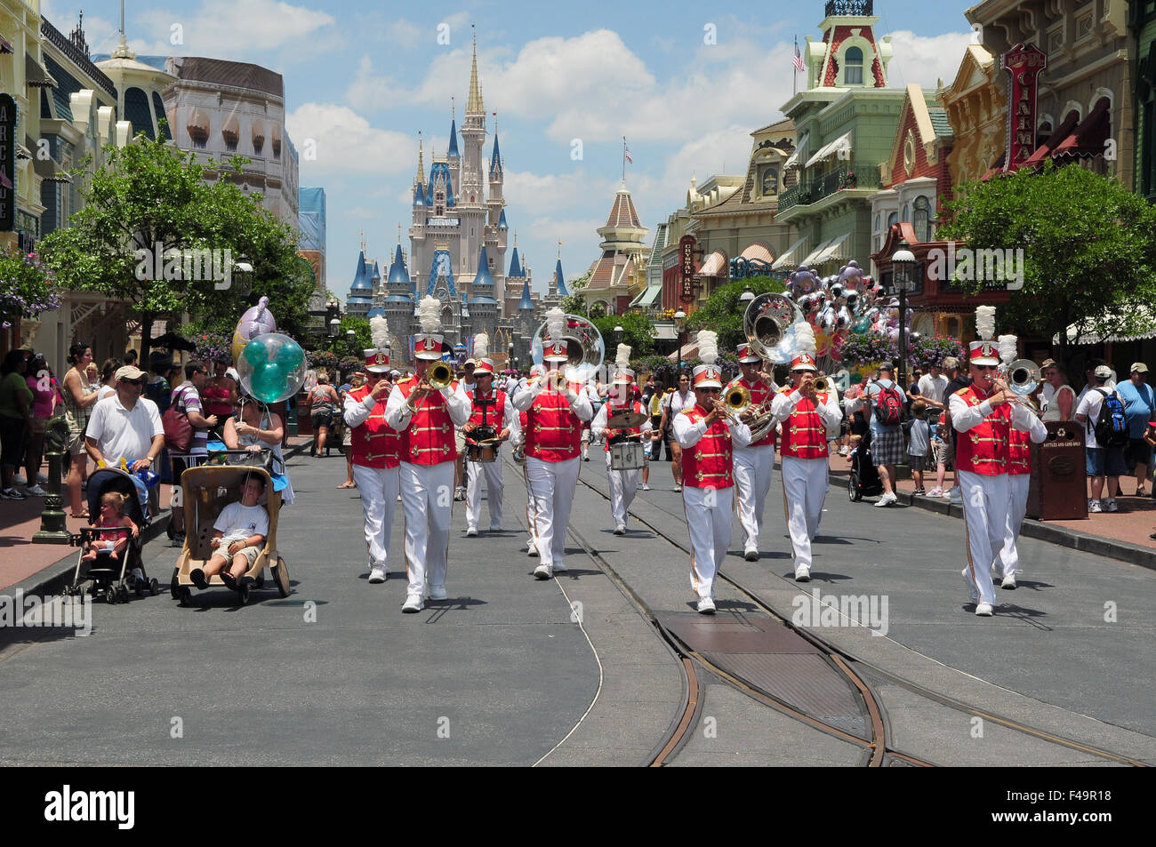 Looking down Main Street towards Cinderella's Castle in Magic Kingdom, Walt Disney World, Orlando, Florida, USA Stock Photo