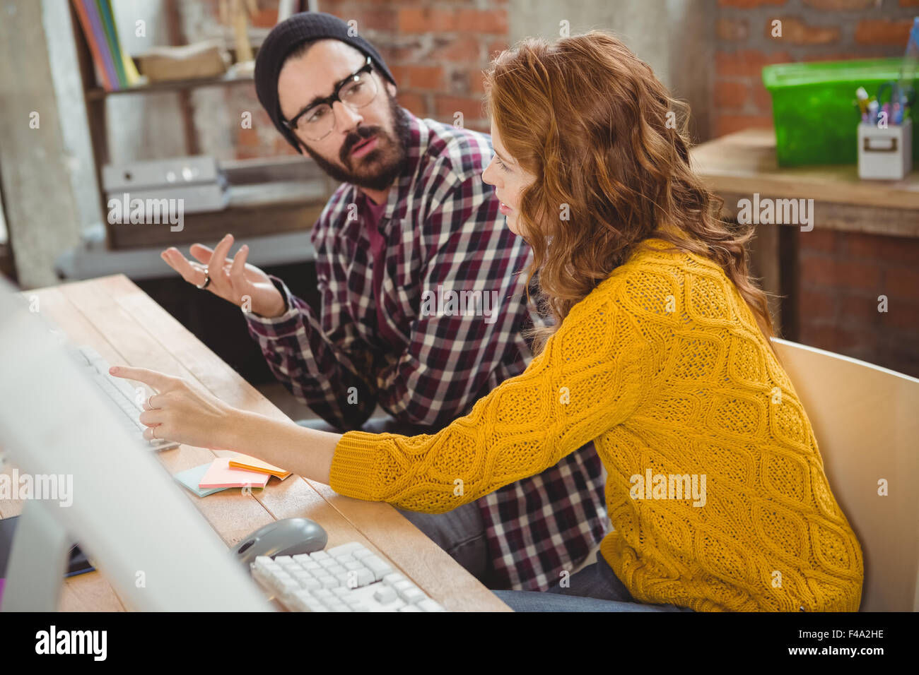 Woman gesture communication monitor hi-res stock photography and images ...