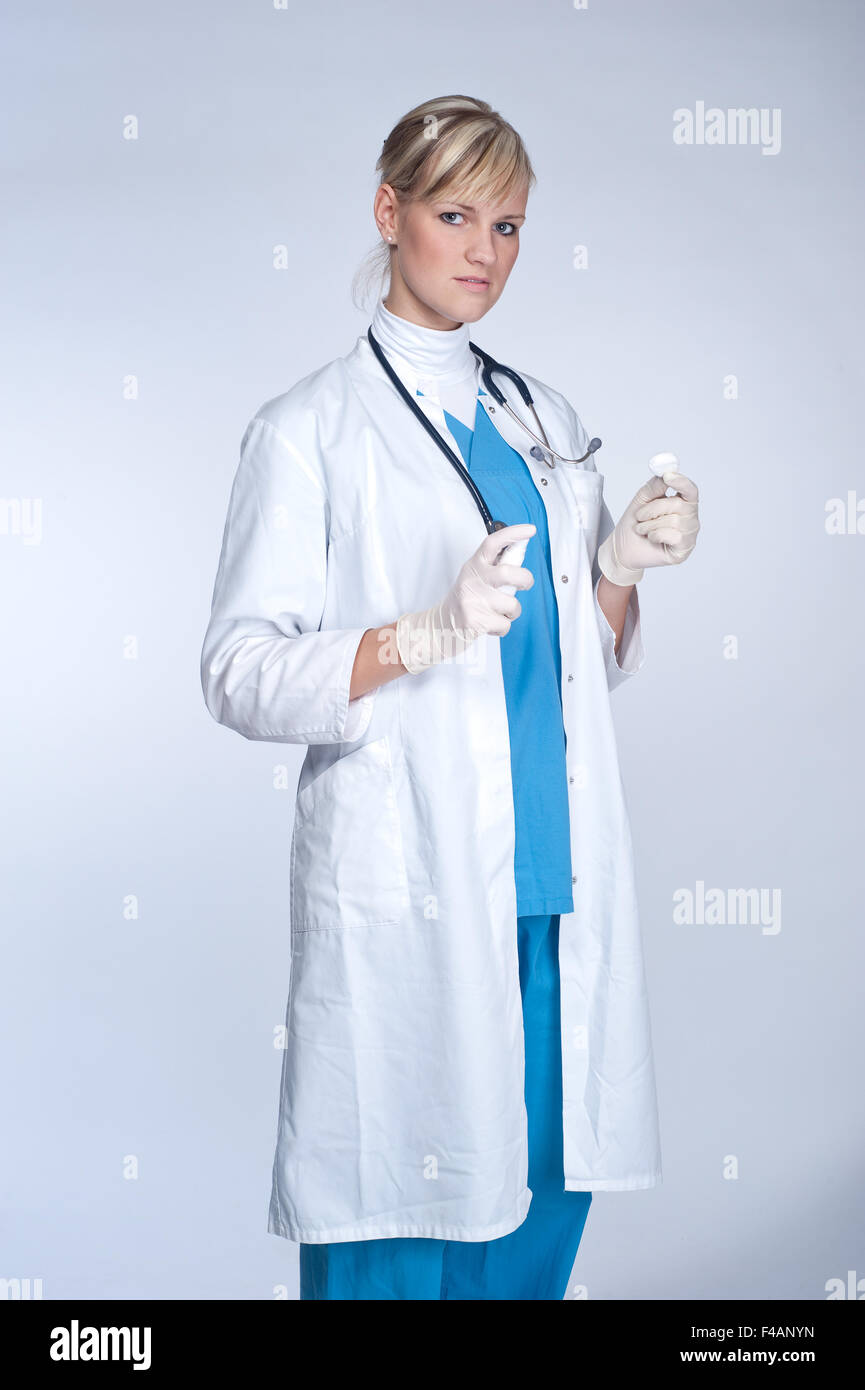 Medical staff hi-res stock photography and images - Alamy