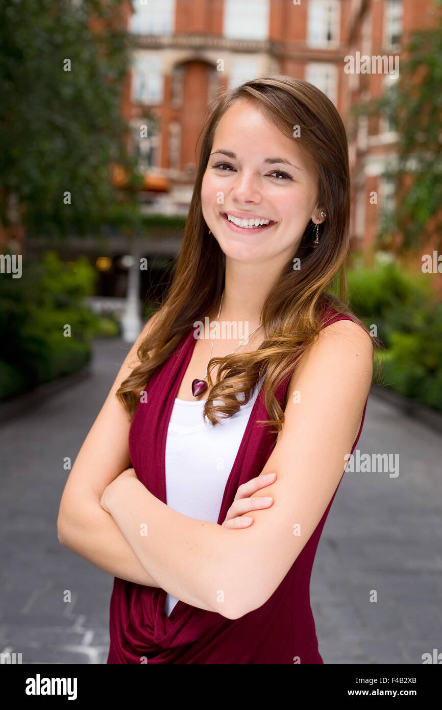 Petite Young Woman Hi res Stock Photography And Images Alamy petite-young-woman-hi-res-stock-photography-and-images-alamy