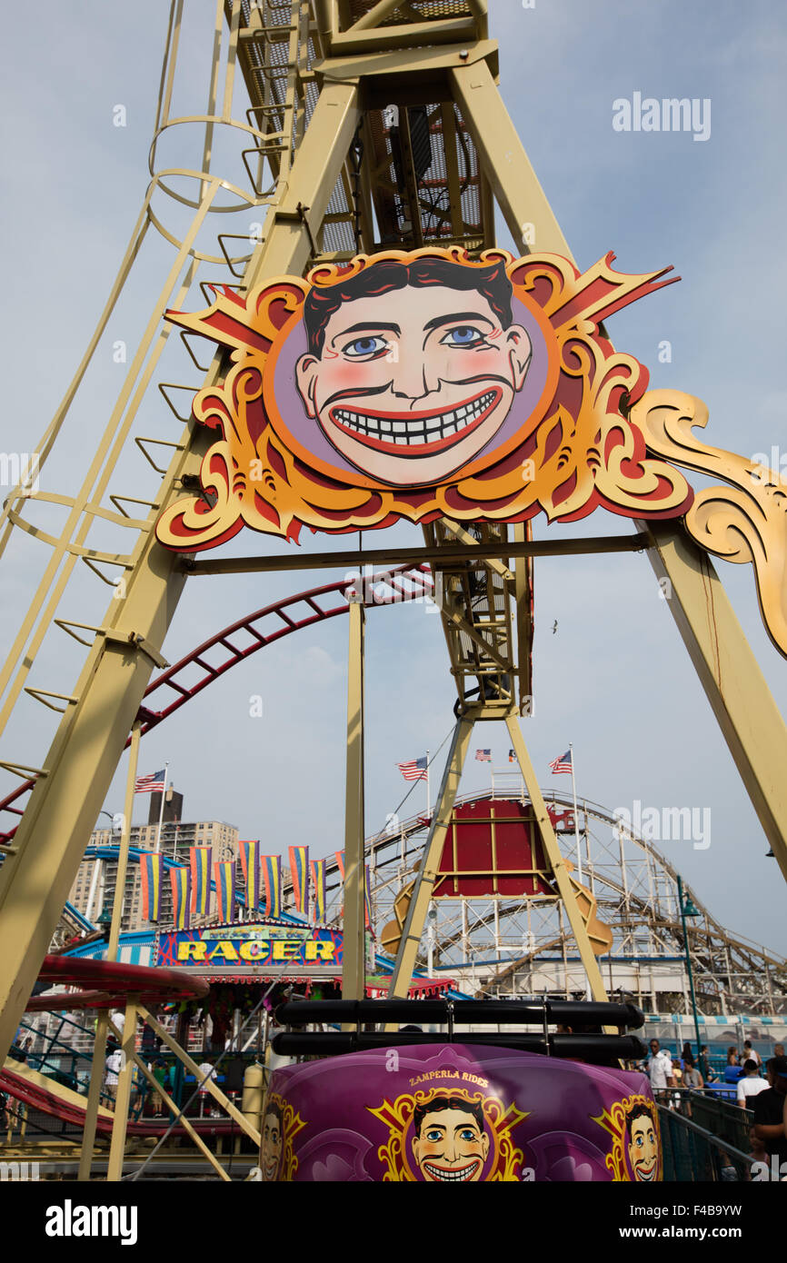 Nyc coney island hi-res stock photography and images - Alamy