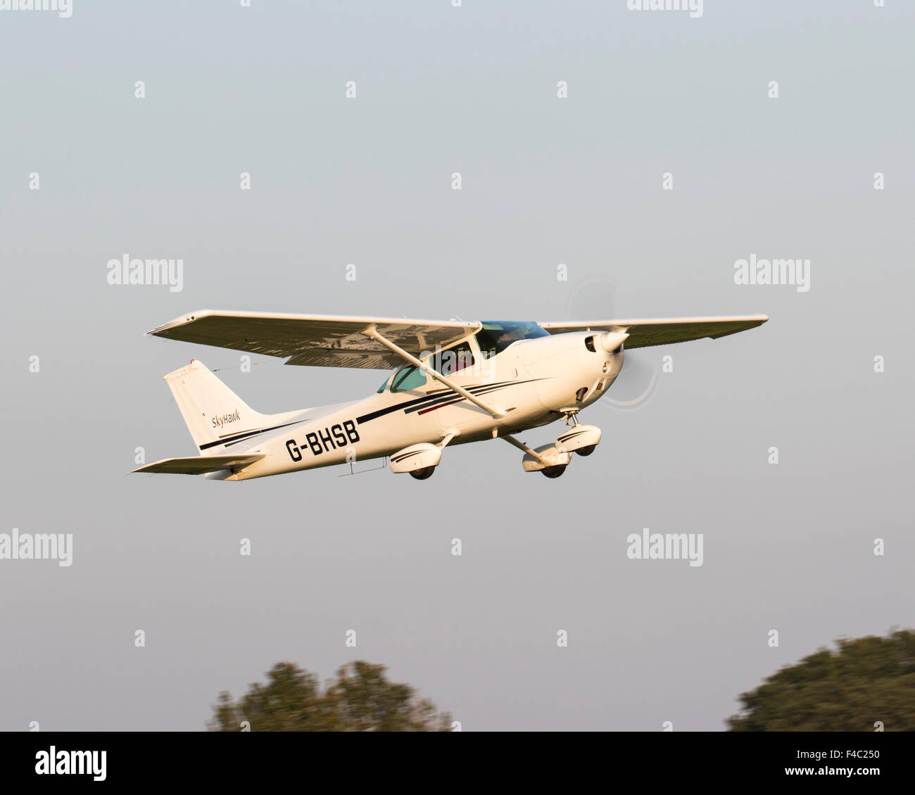 Cessna 172 G-BHSB aircraft taking off at Old Warden airfield Stock Photo