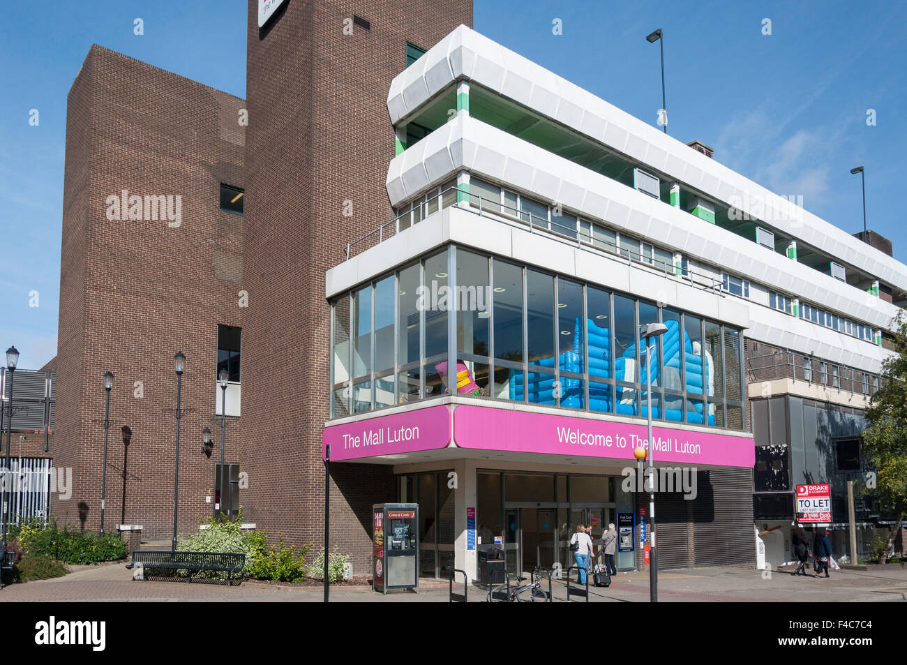 The Mall Shopping Centre, Church Street, Luton, Bedfordshire Stock