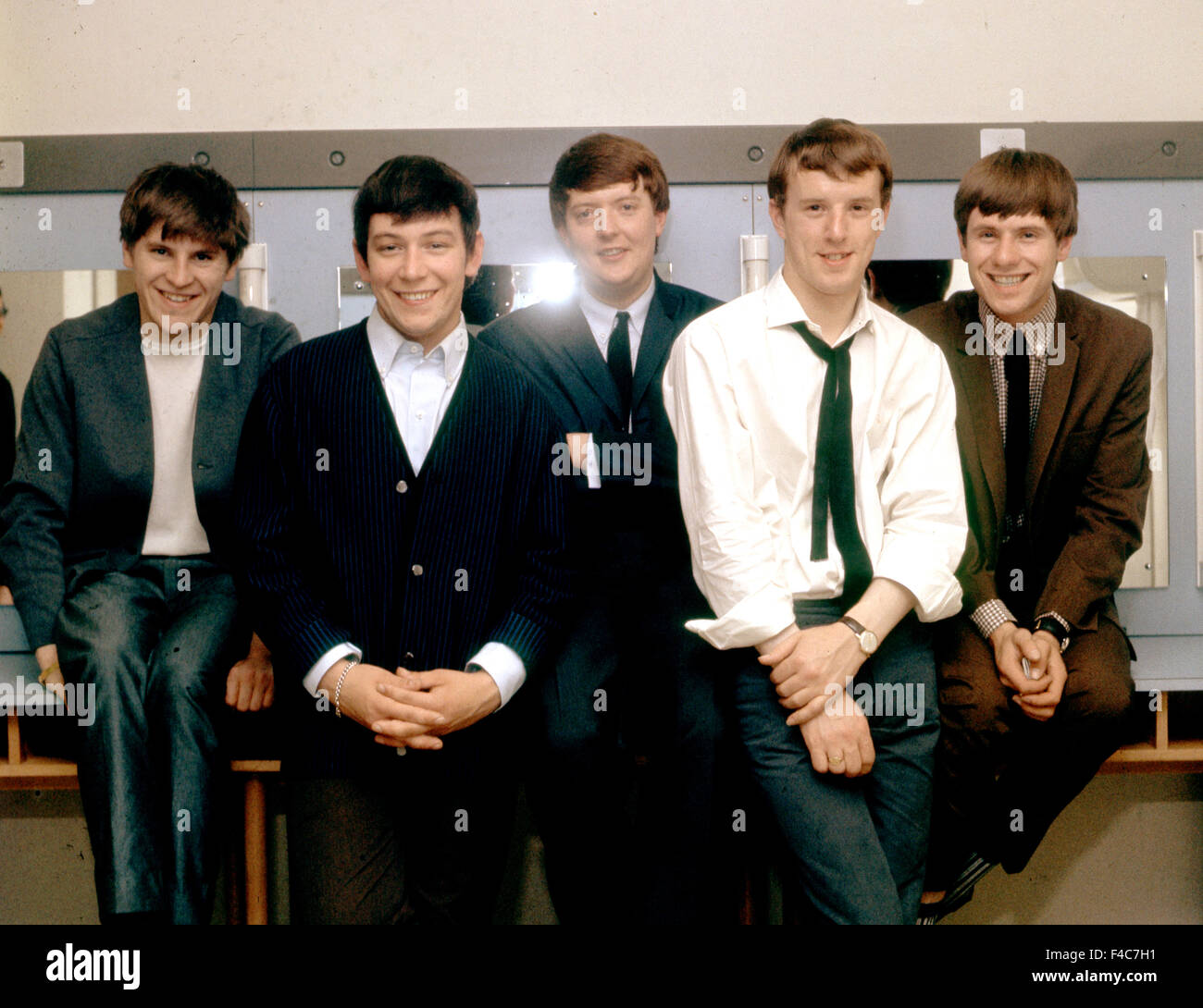 THE ANIMALS UK pop group in 1966. From left: Alan Price, Eric Burdon, Chas  Chandler, John Steel, Hilton Valentine. Photo Tony Gale Stock Photo - Alamy
