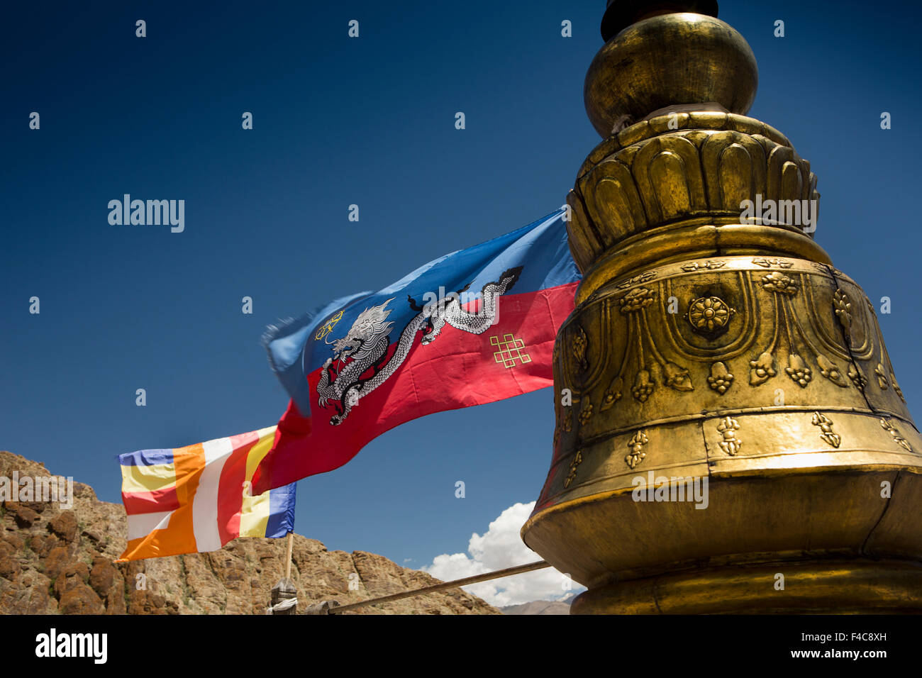 India, Jammu & Kashmir, Ladakh, Hemis Gompa Monastery, Tibetan Buddhist in India and Drukpa tradition flags flying from roof Stock Photo