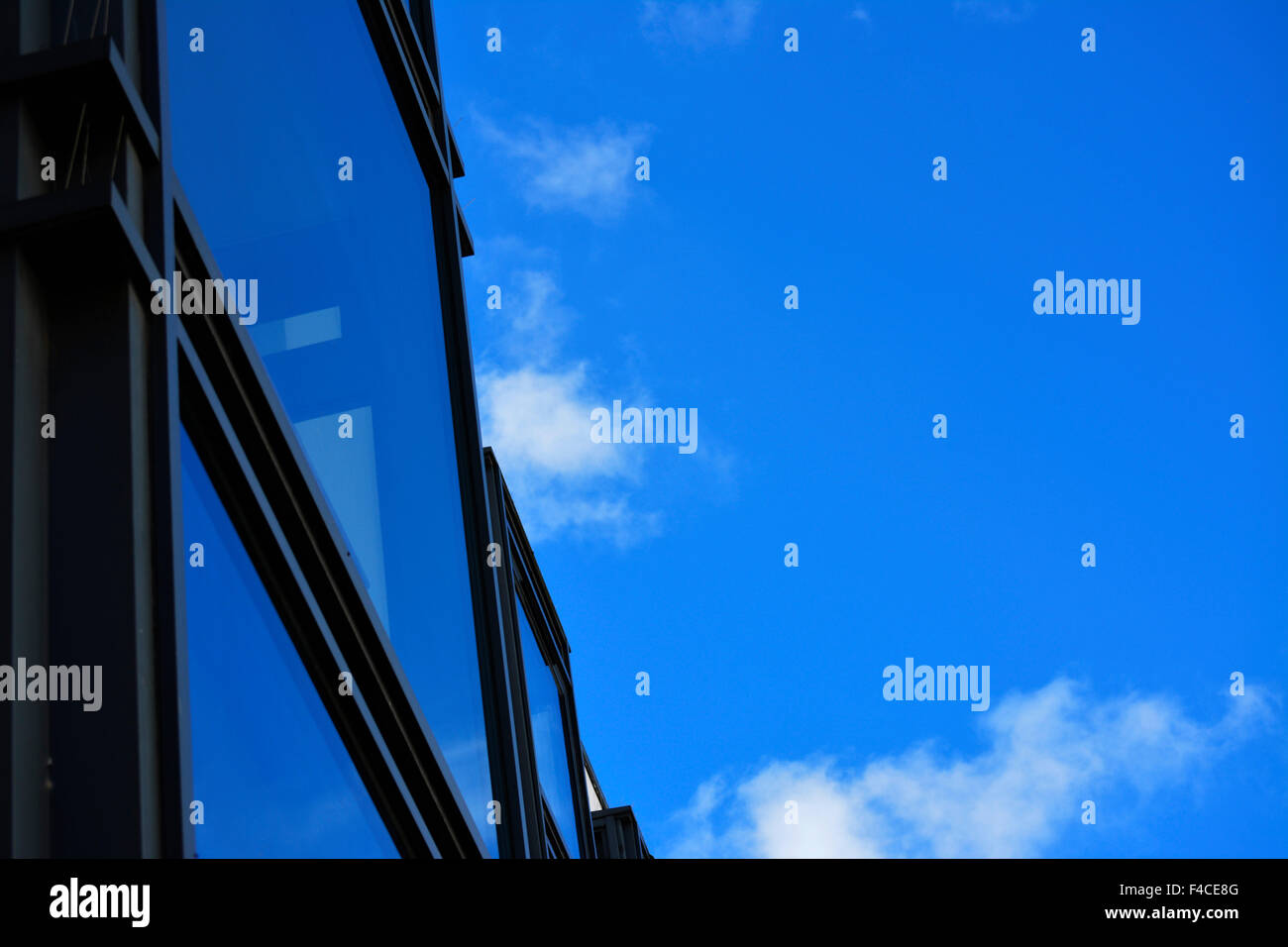 Smart glass windows hi-res stock photography and images - Alamy