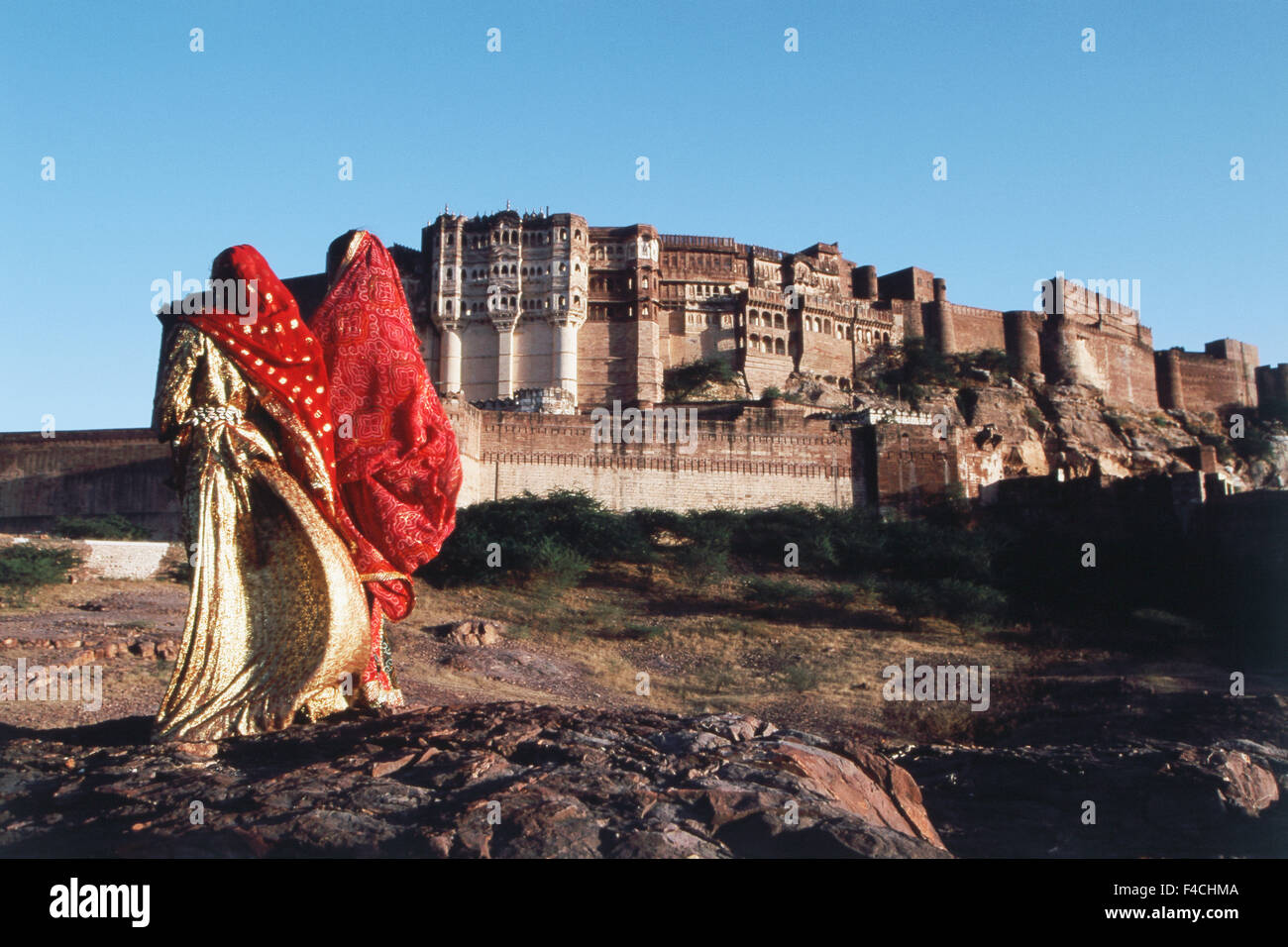 India, Rajasthan, Jodhpur, Meherangarh Fort, Women in traditional dress ...